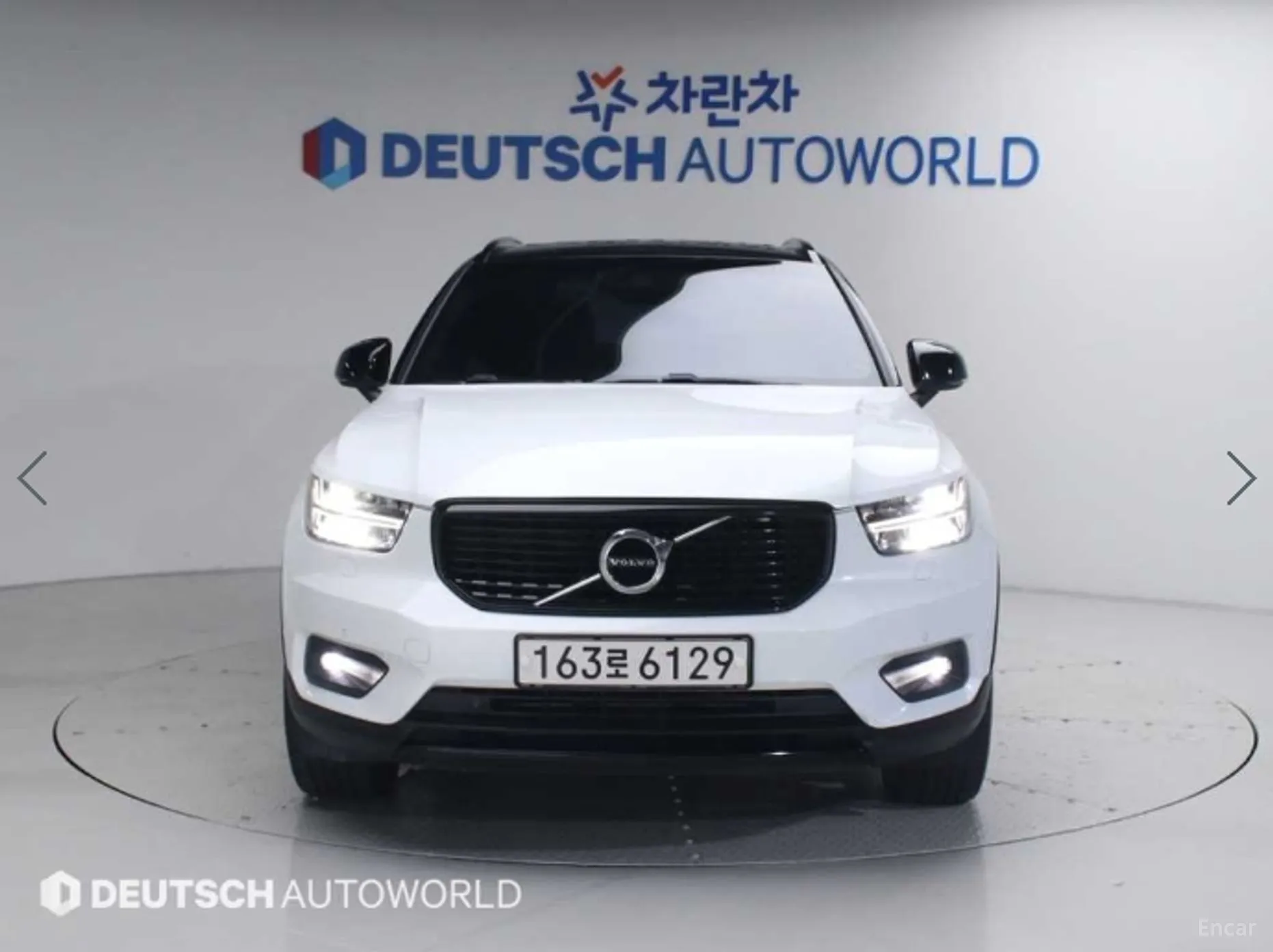 Volvo XC40 превью 3
