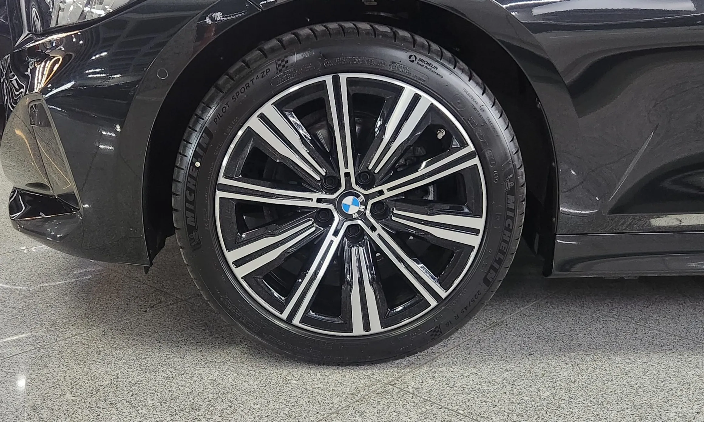 BMW 3 Series (G20) превью 5