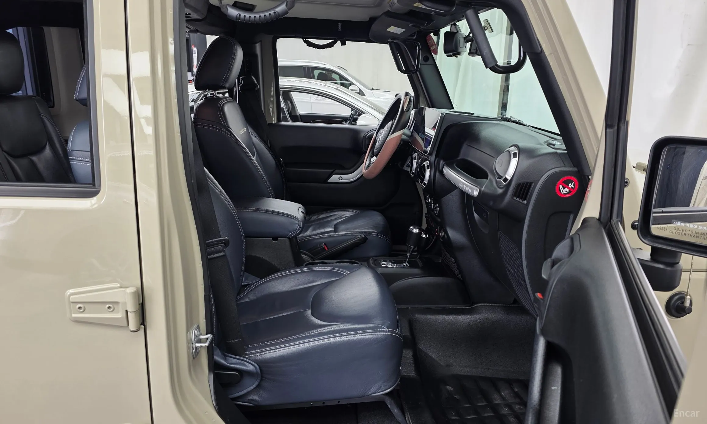 Jeep Wrangler (JK) превью 11