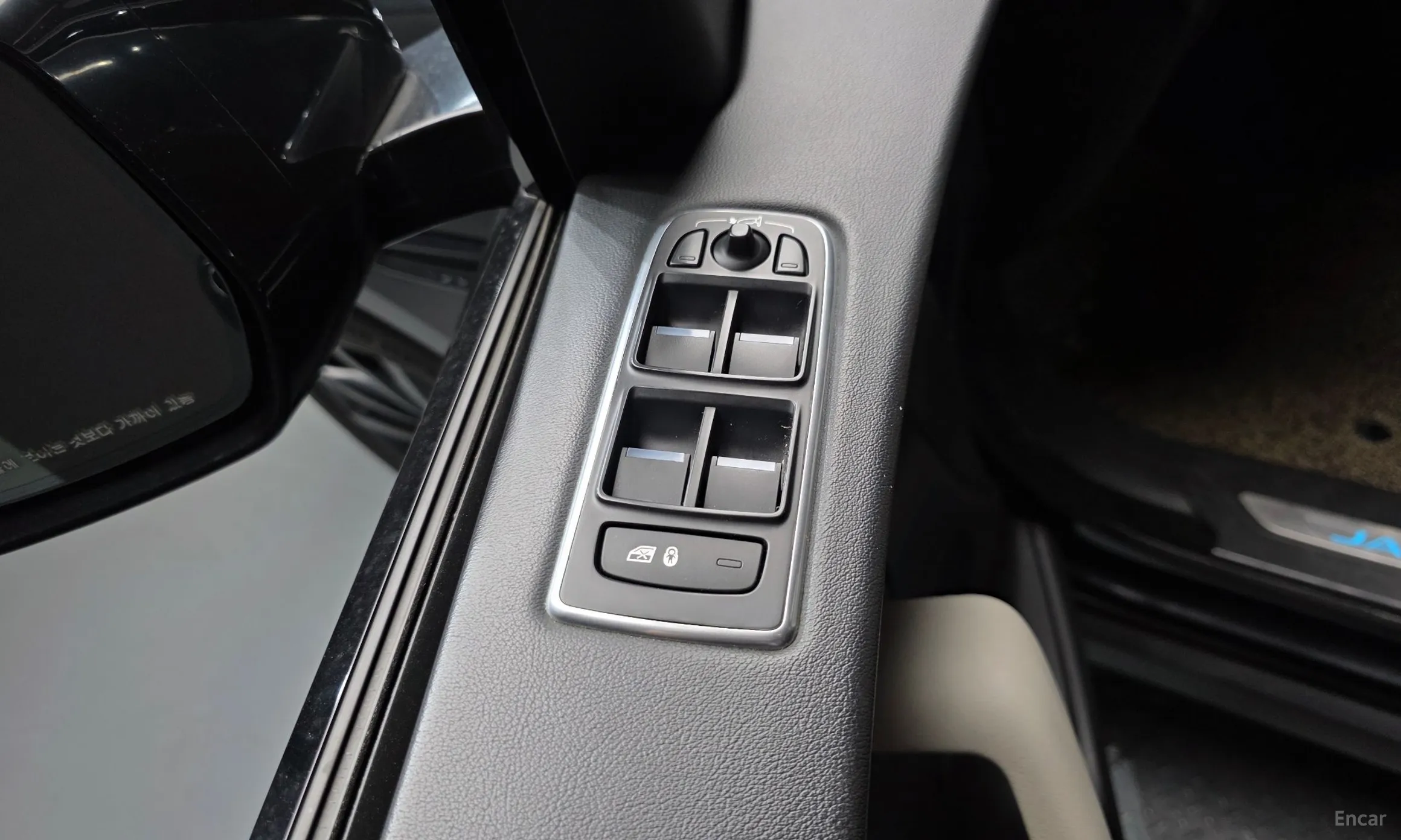 Jaguar F-PACE превью 14