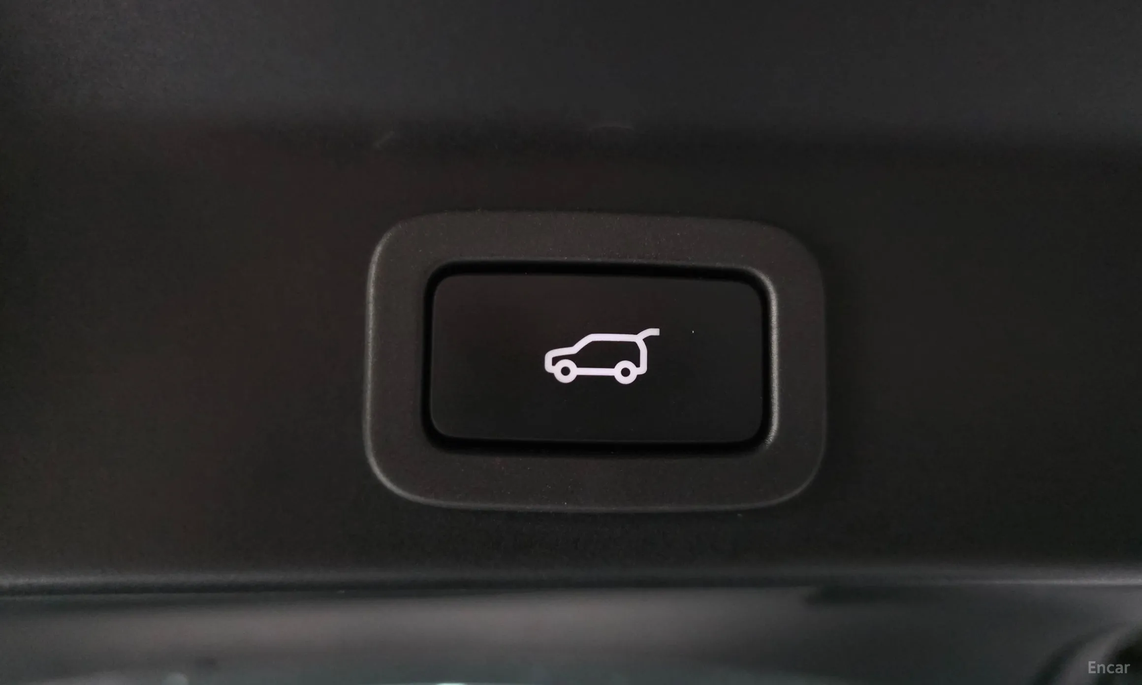 Jaguar F-PACE превью 16