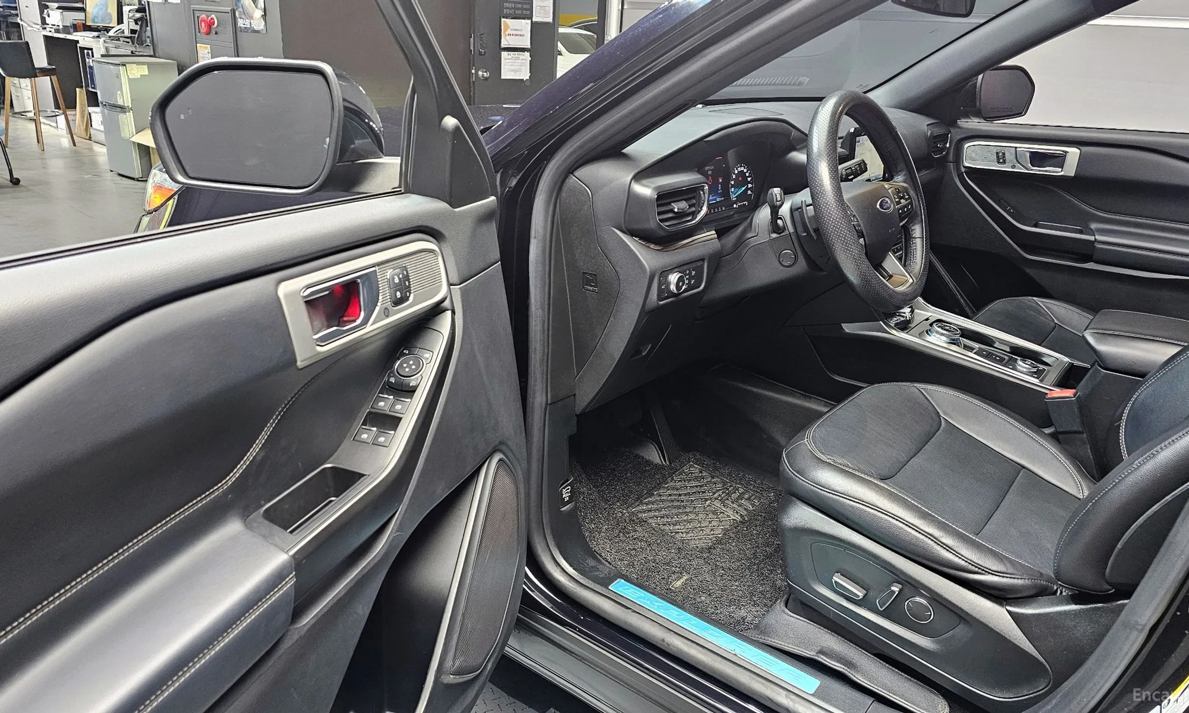 Ford Explorer 6th Generation превью 10