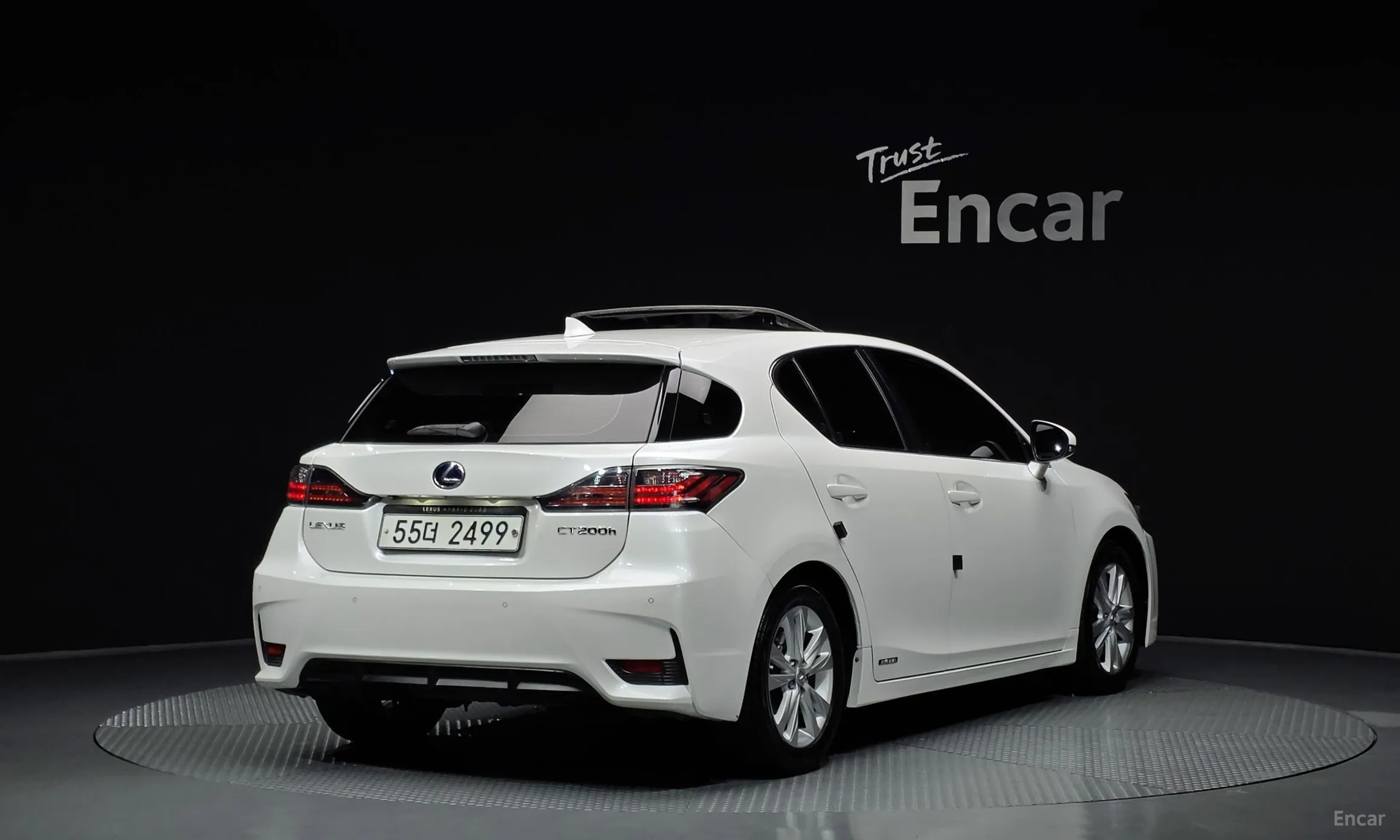 Lexus CT200h