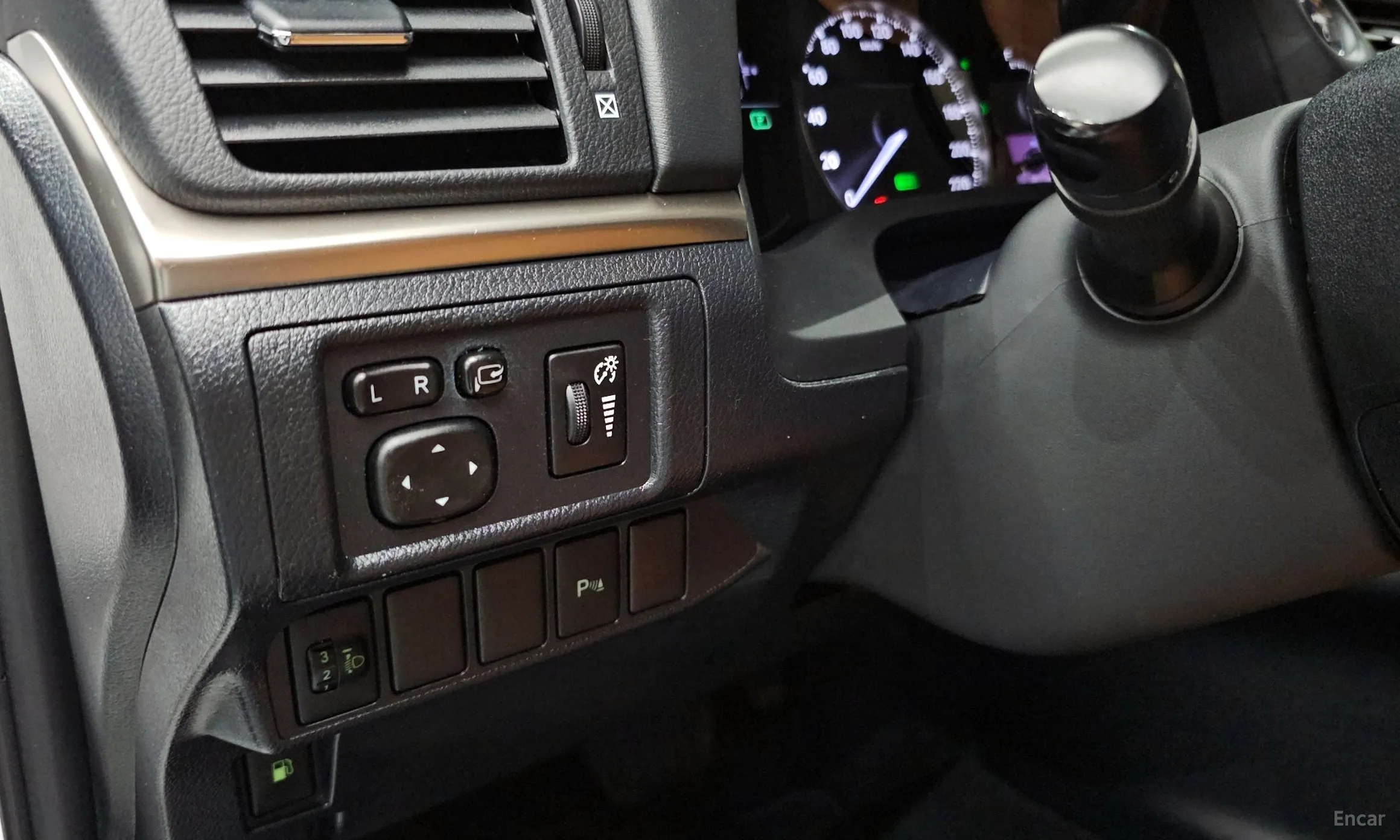 Lexus CT200h превью 17