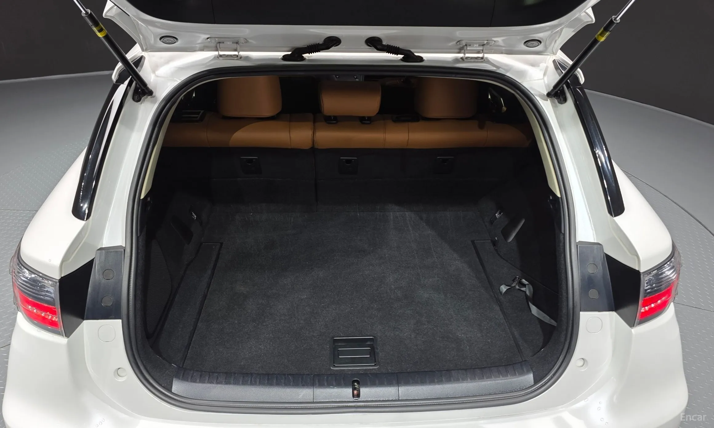 Lexus CT200h превью 20