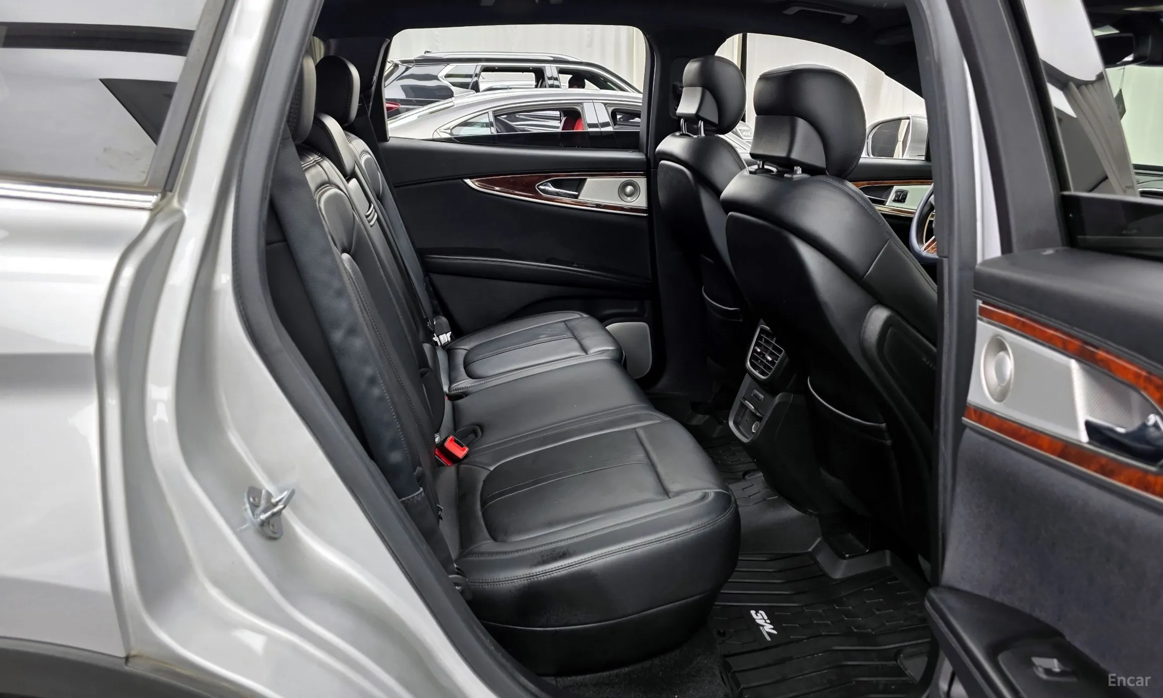 Lincoln MKX 2nd Generation превью 12