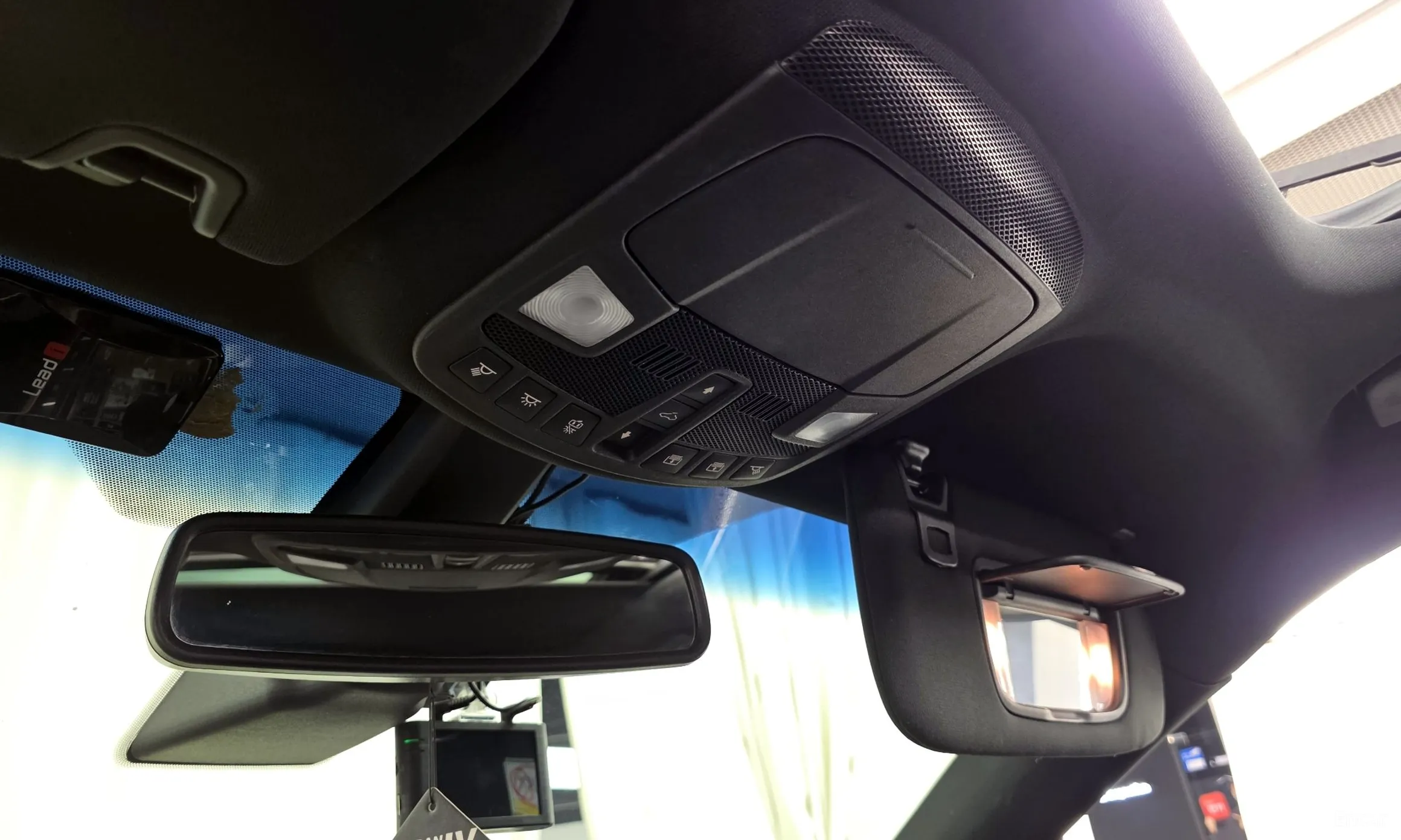 Lincoln MKX 2nd Generation превью 17