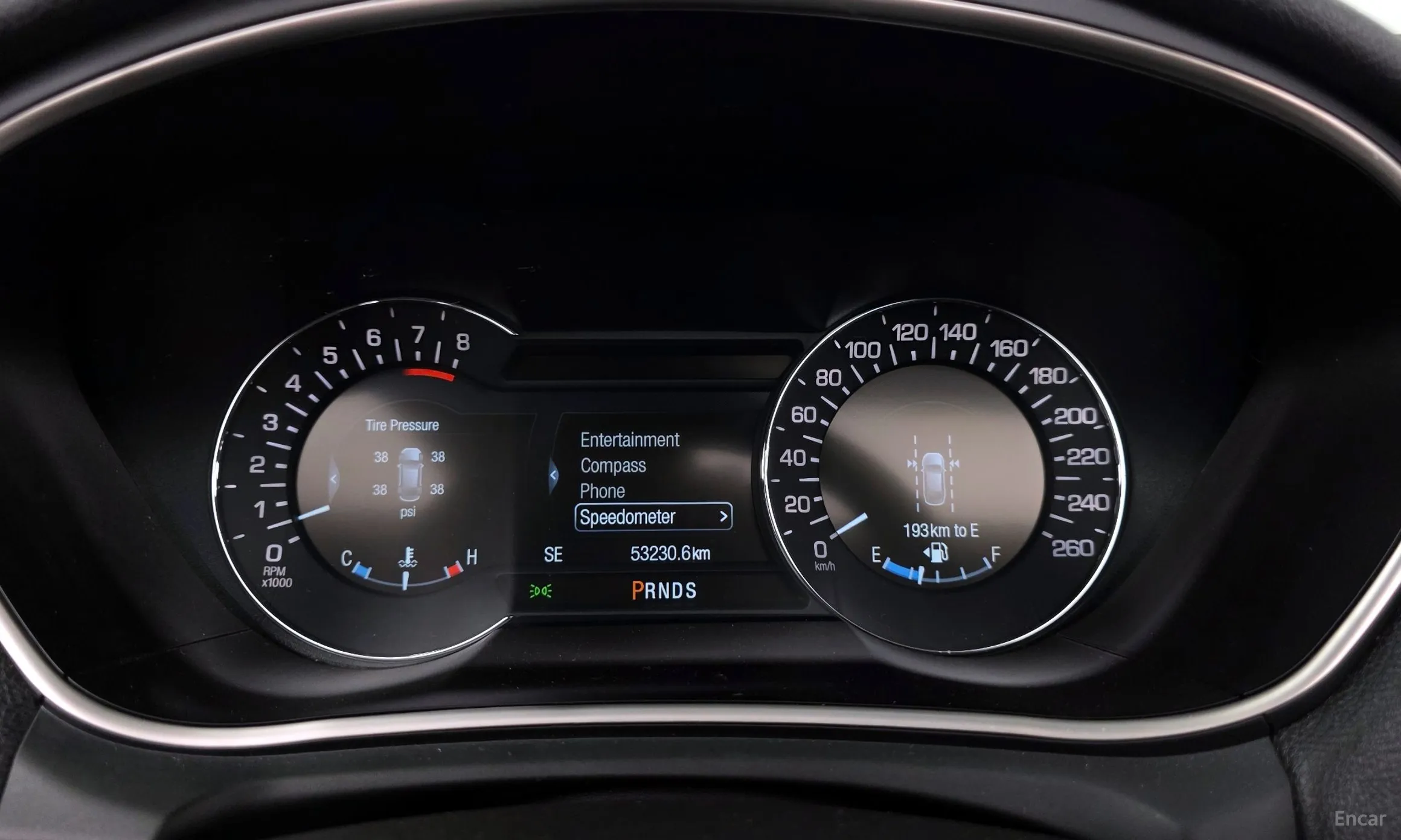 Lincoln MKX 2nd Generation превью 8