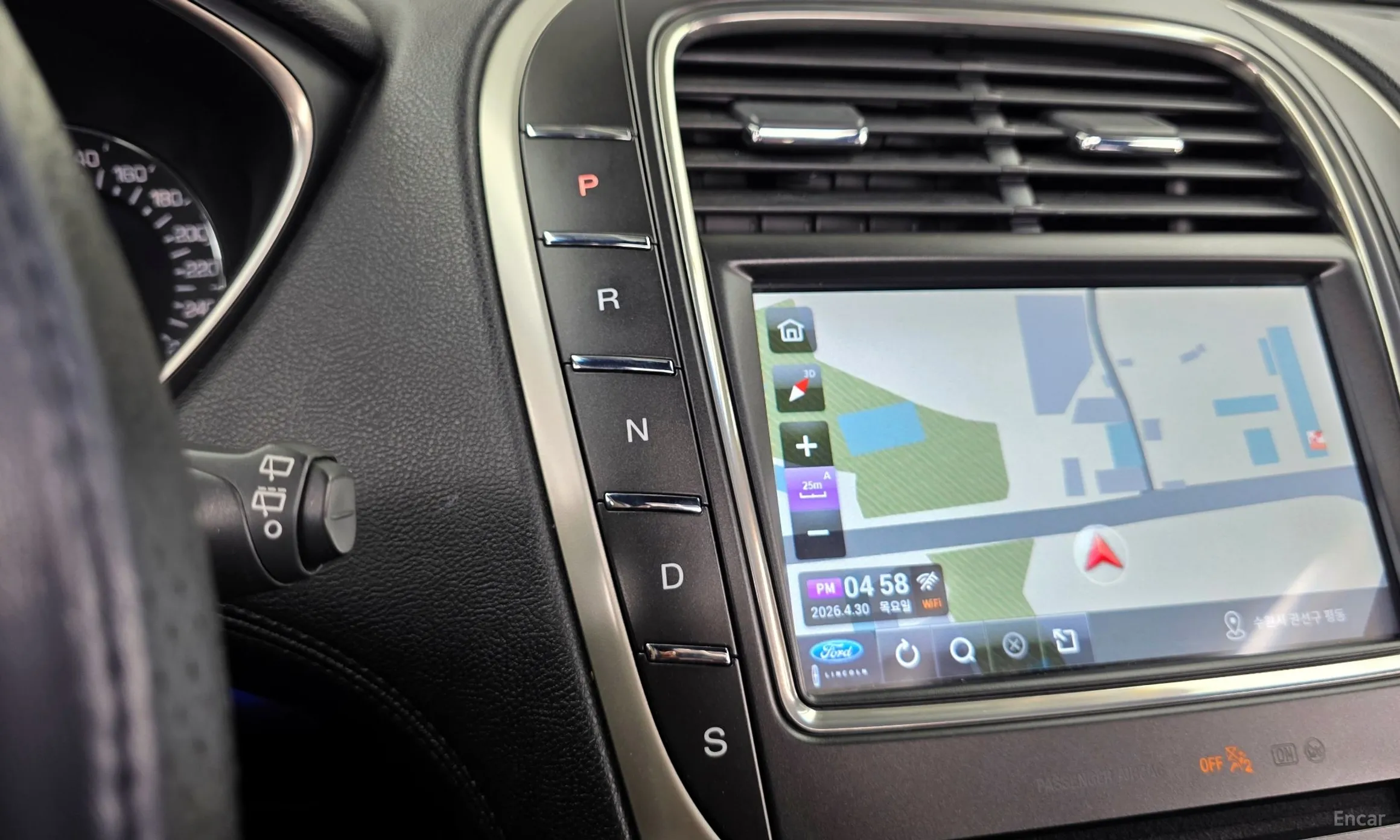 Lincoln MKX 2nd Generation превью 9
