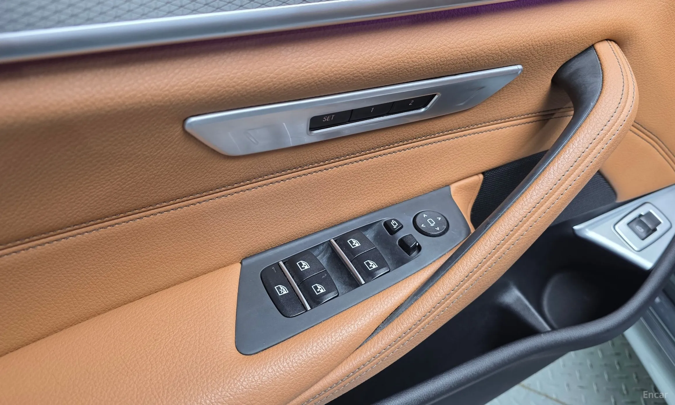 BMW 5 Series (G30) превью 14