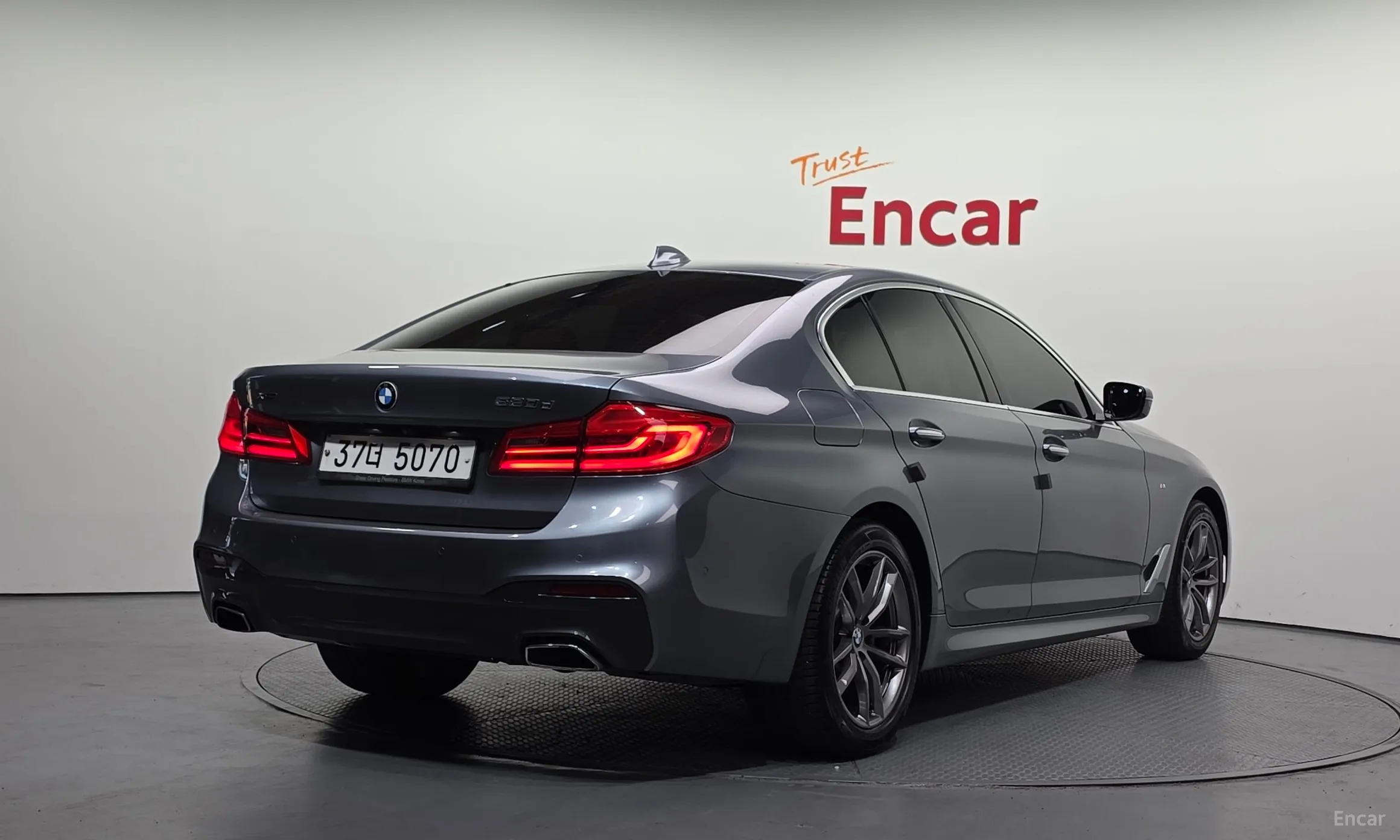 BMW 5 Series (G30)