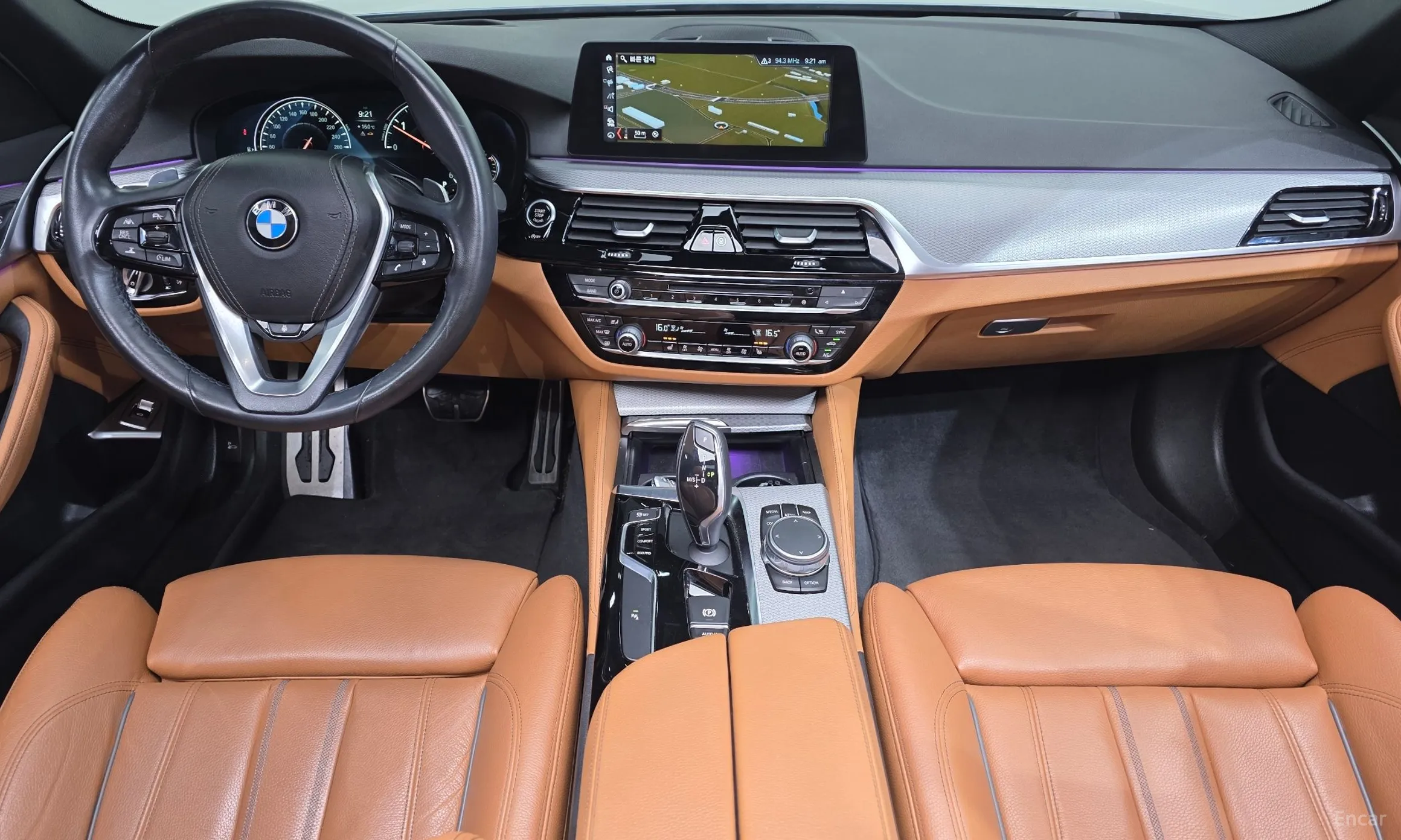 BMW 5 Series (G30) превью 7