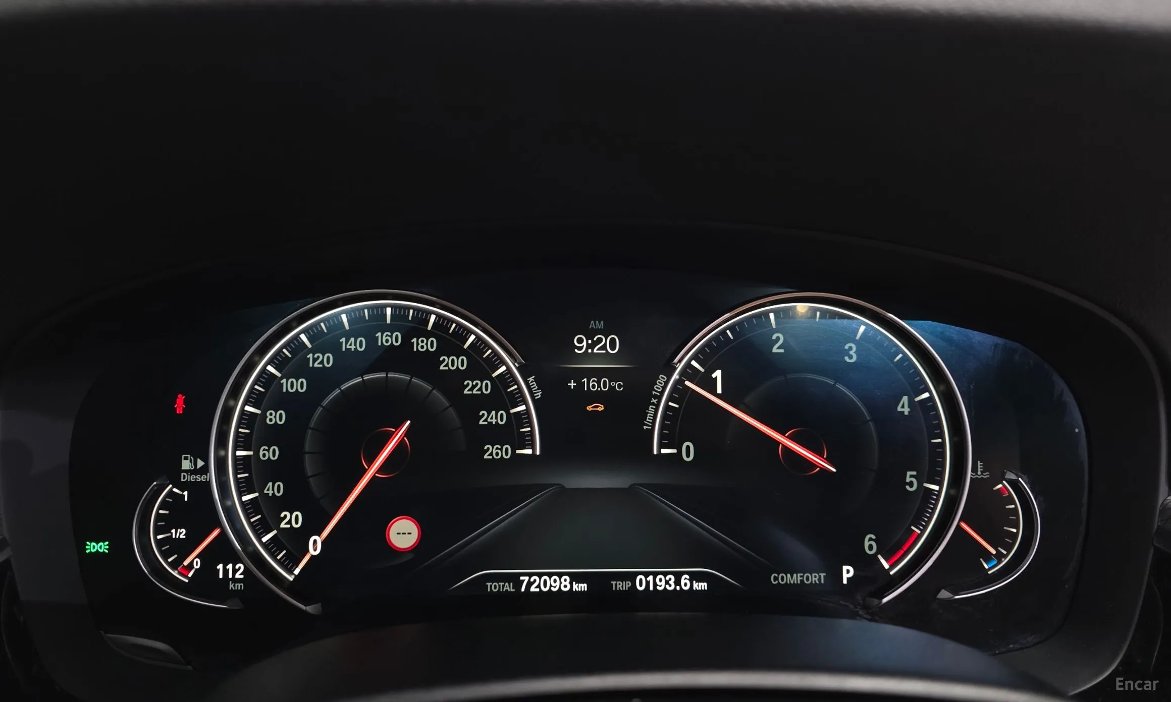 BMW 5 Series (G30) превью 8
