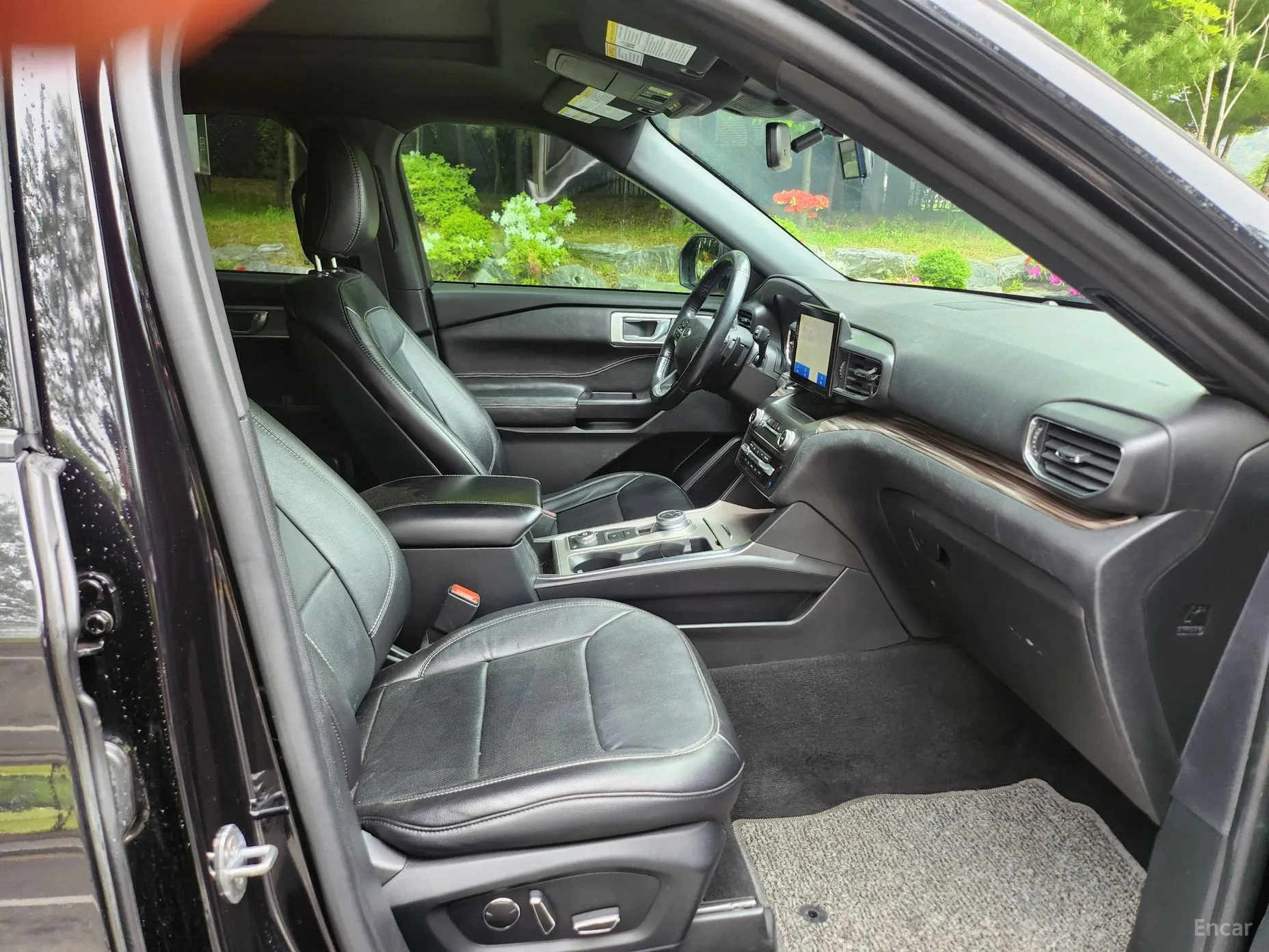 Ford Explorer 6th Generation превью 10