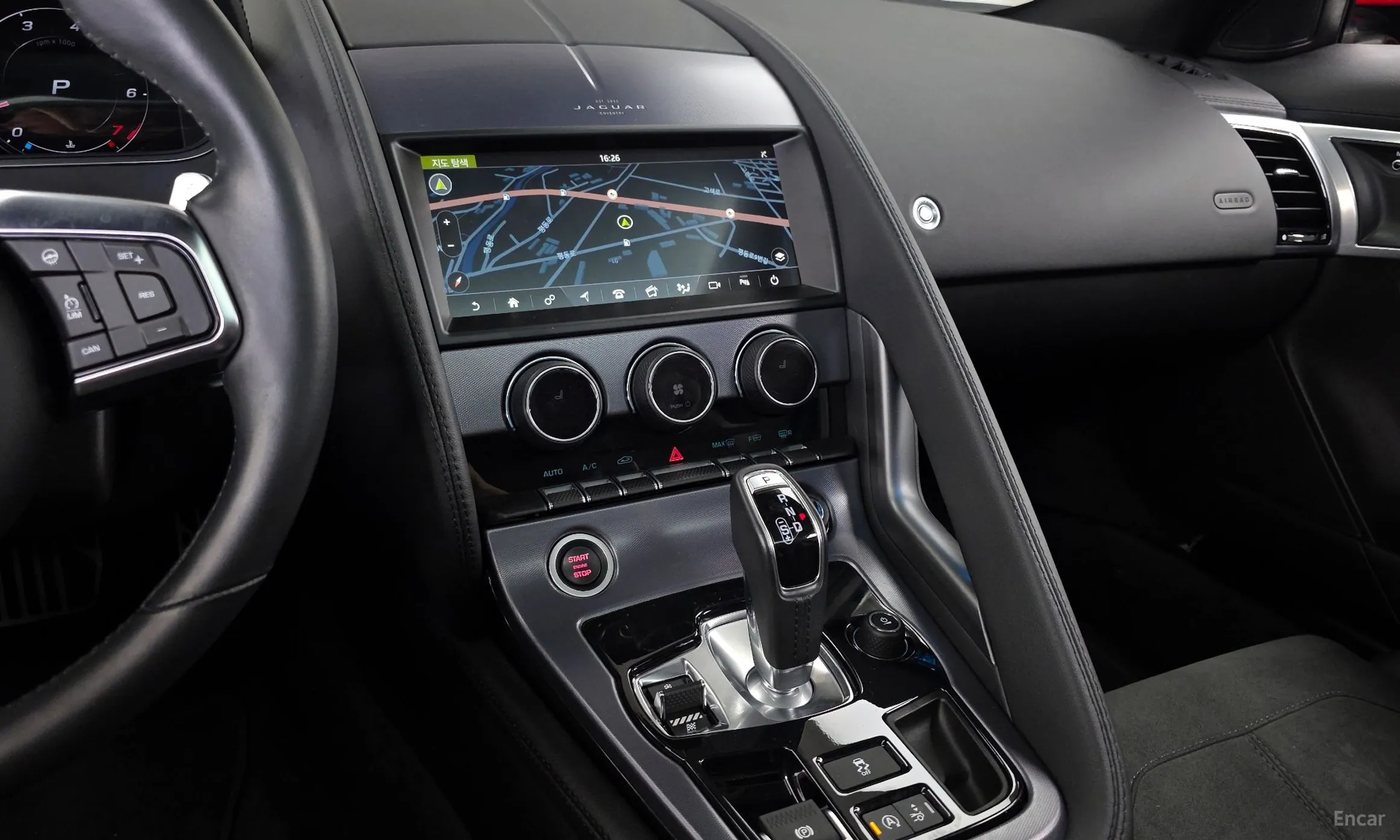 Jaguar F-TYPE превью 14