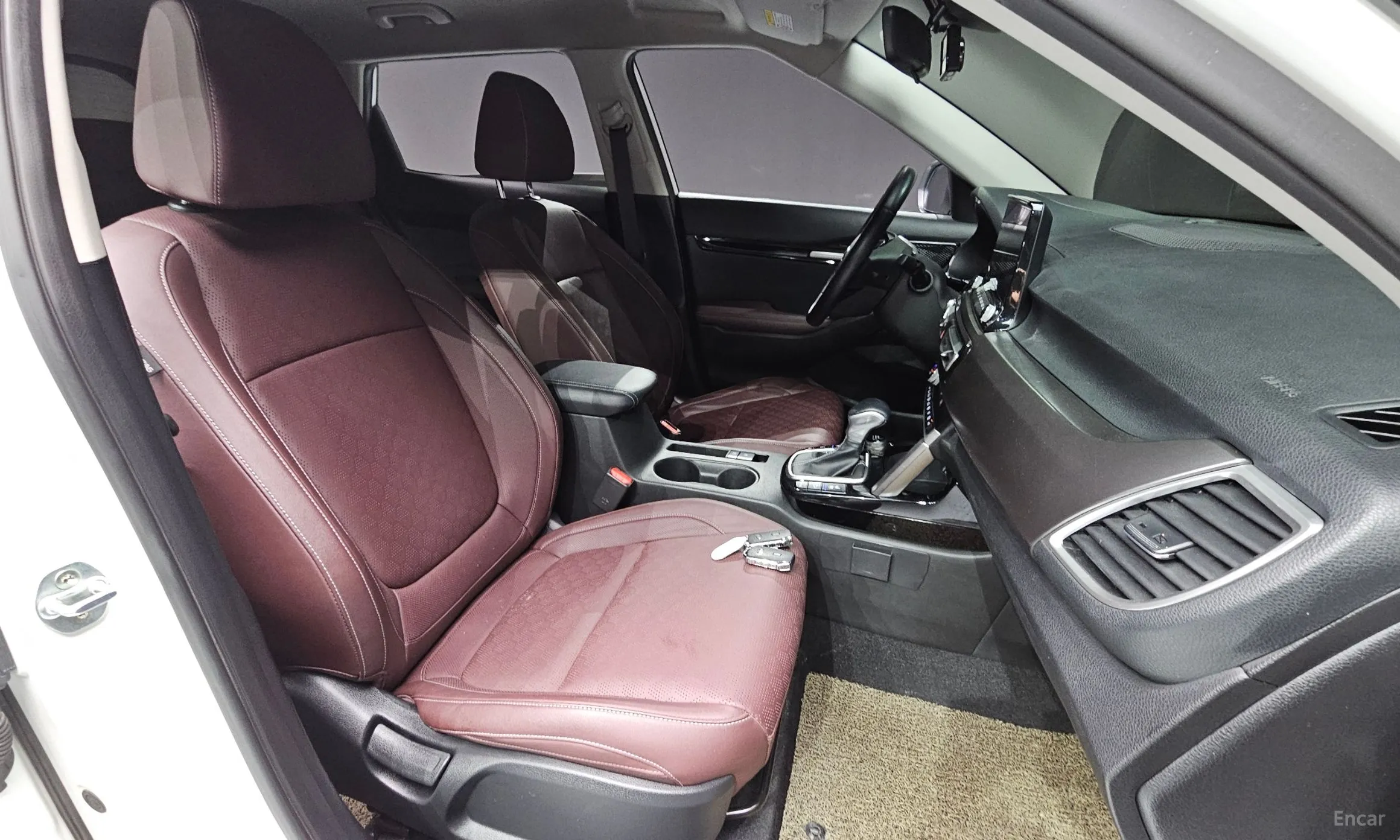 Kia Seltos превью 10