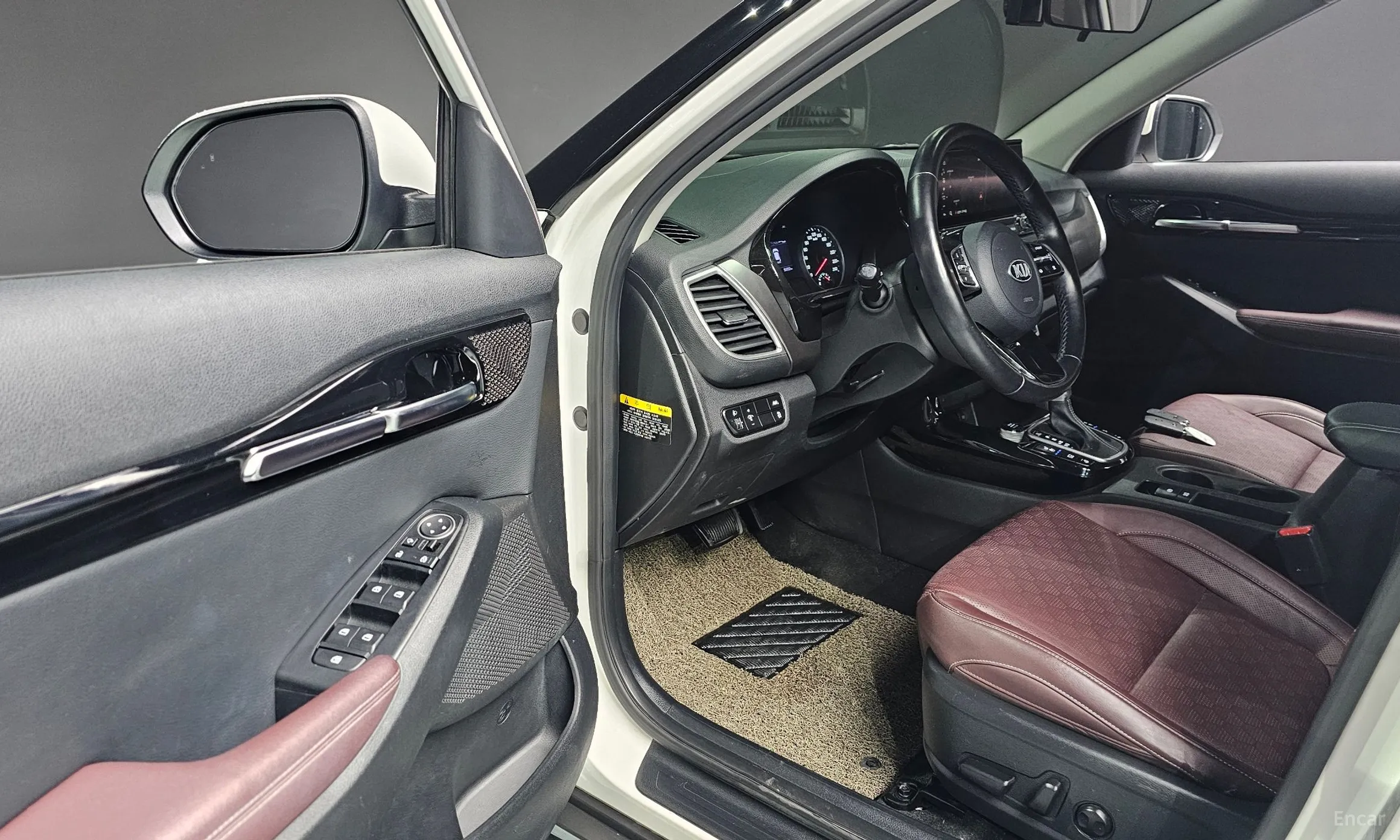 Kia Seltos превью 11