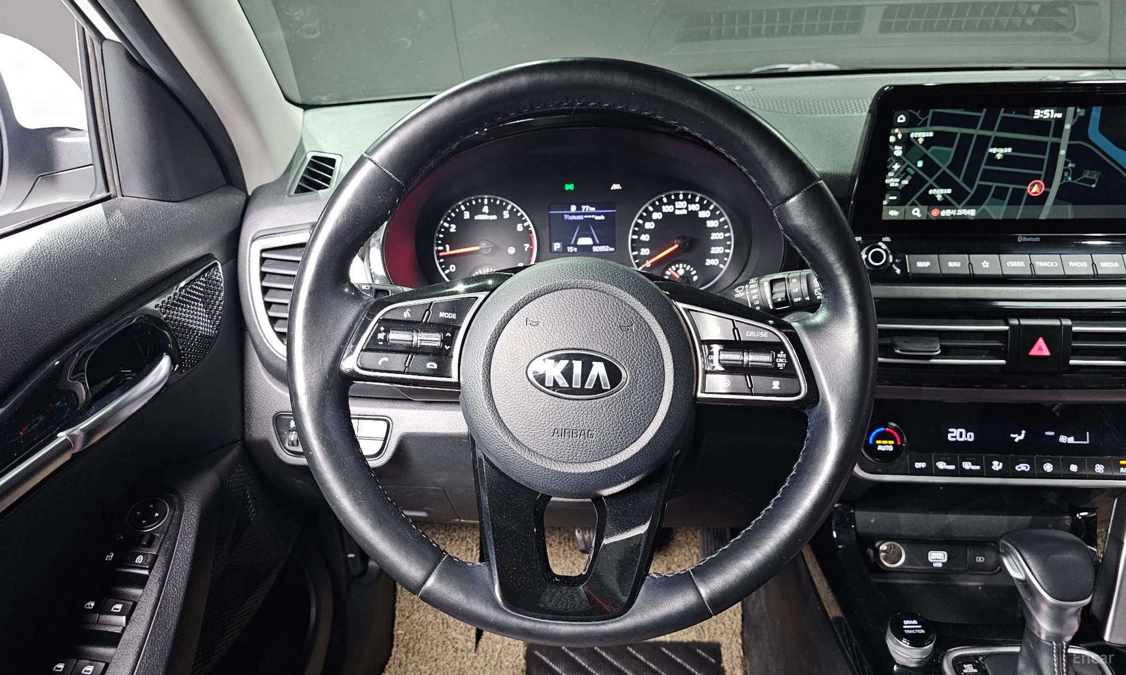 Kia Seltos превью 12
