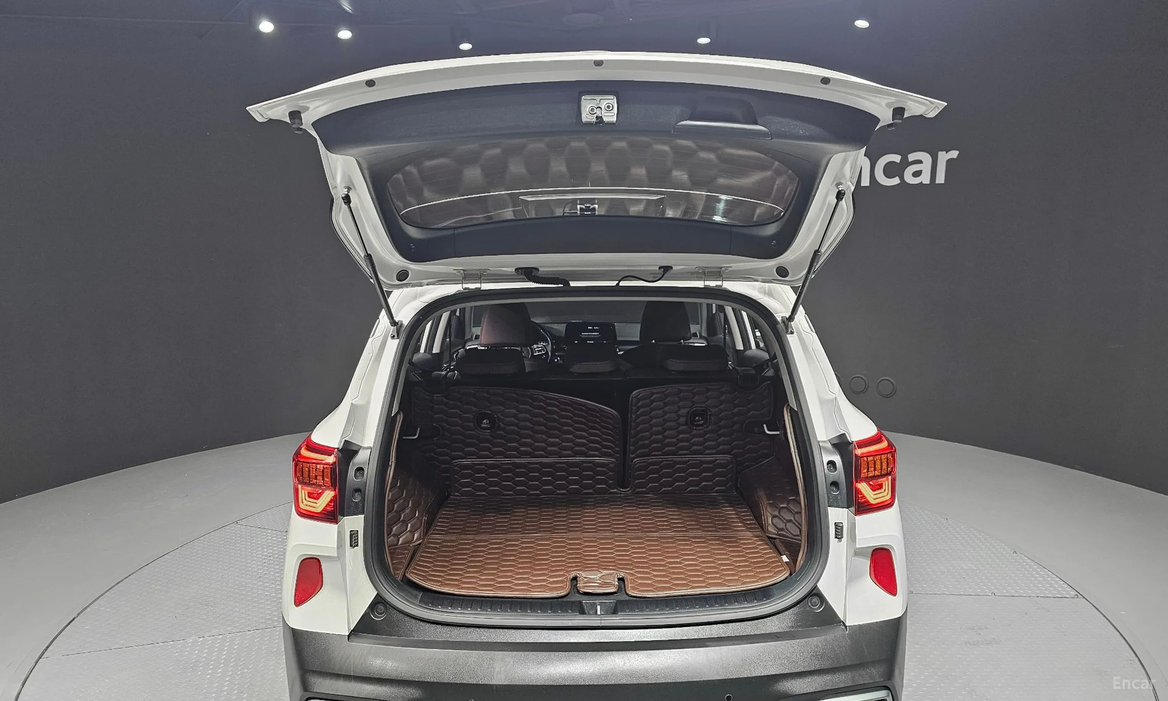 Kia Seltos превью 20