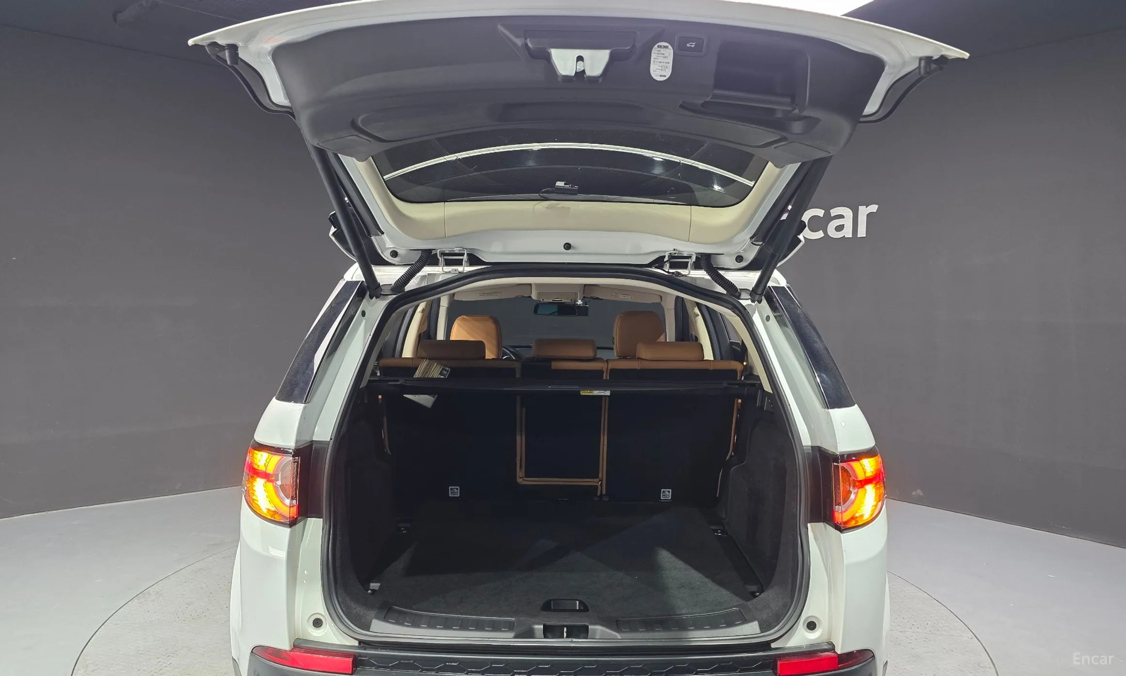 Land Rover Discovery Sports превью 20