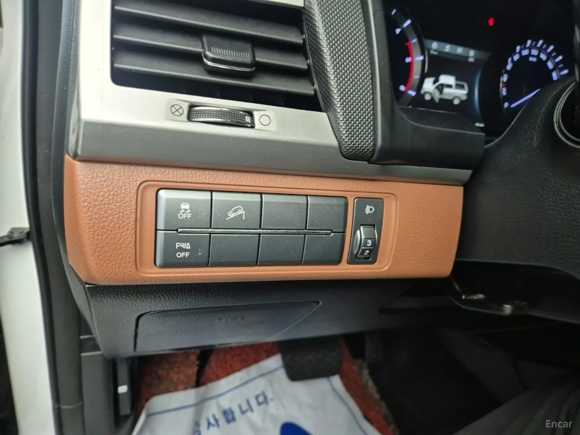 KG Mobility (SsangYong) Rexton Sports превью 18