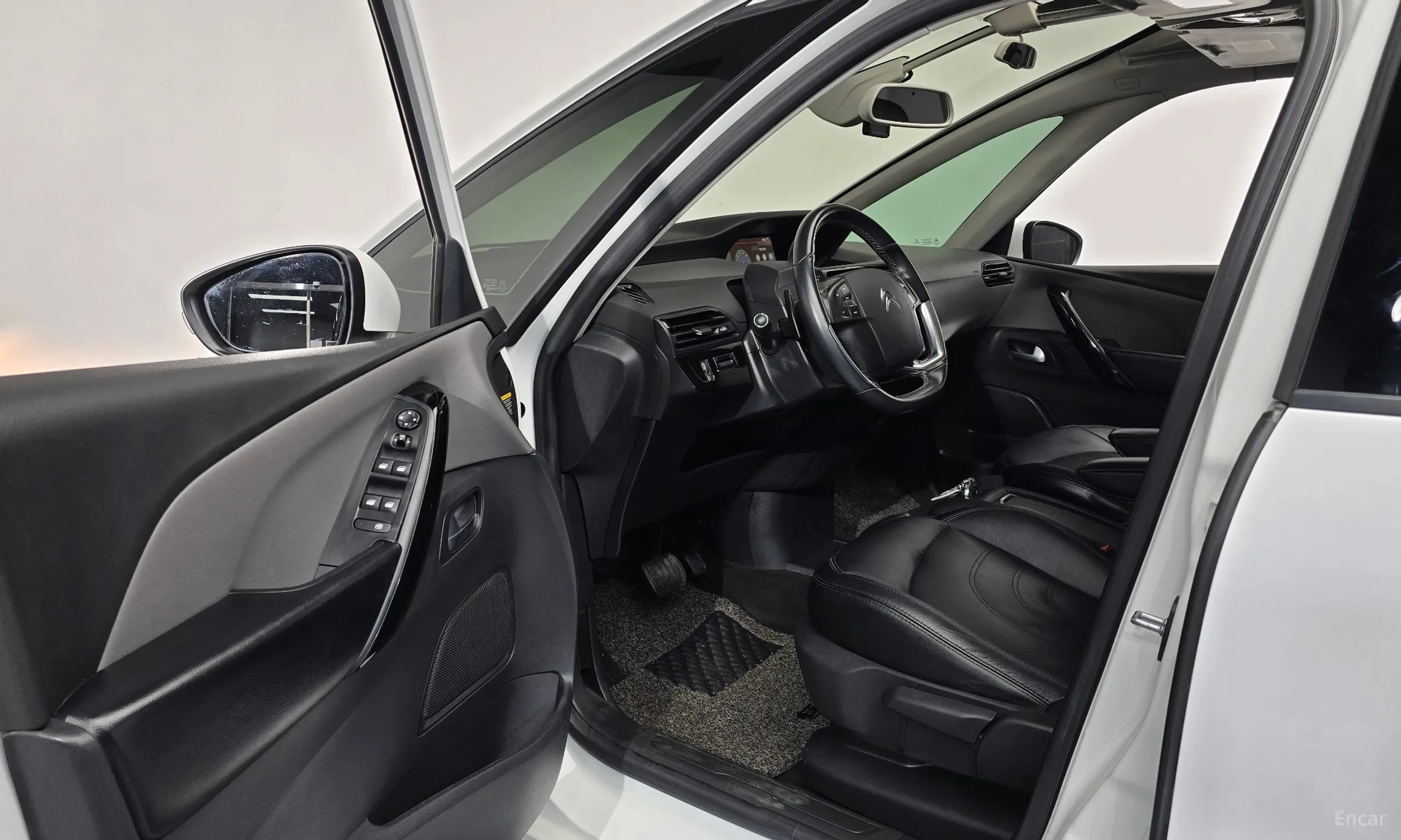 Citroën/DS Grand C4 Picasso превью 10