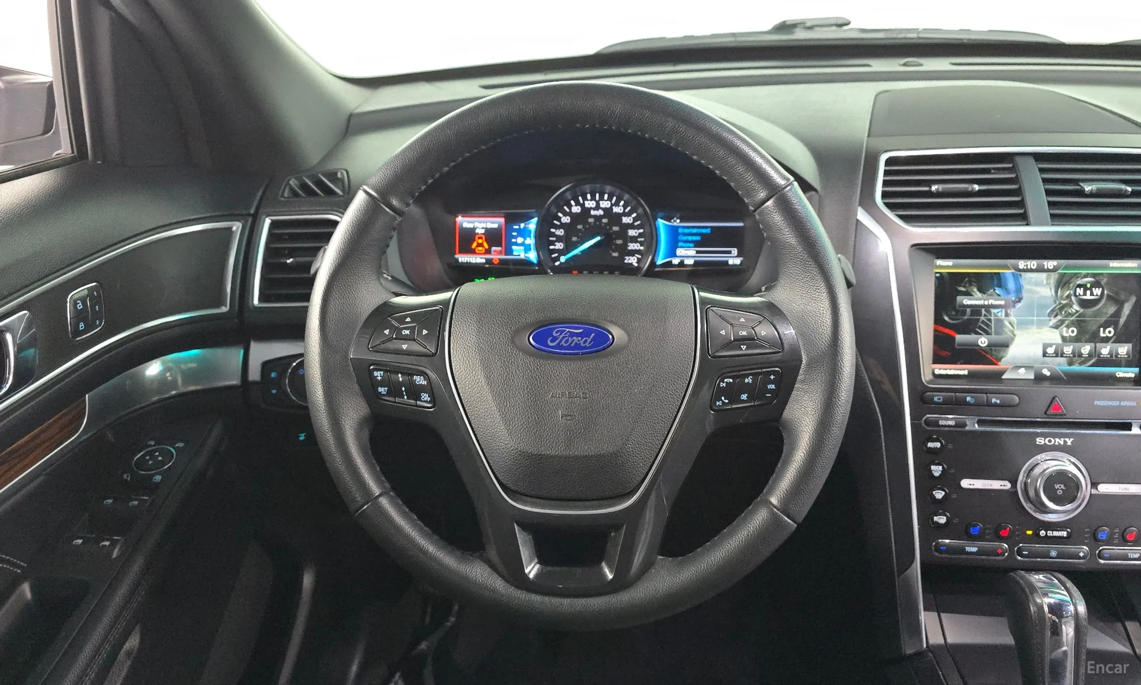 Ford Explorer превью 13