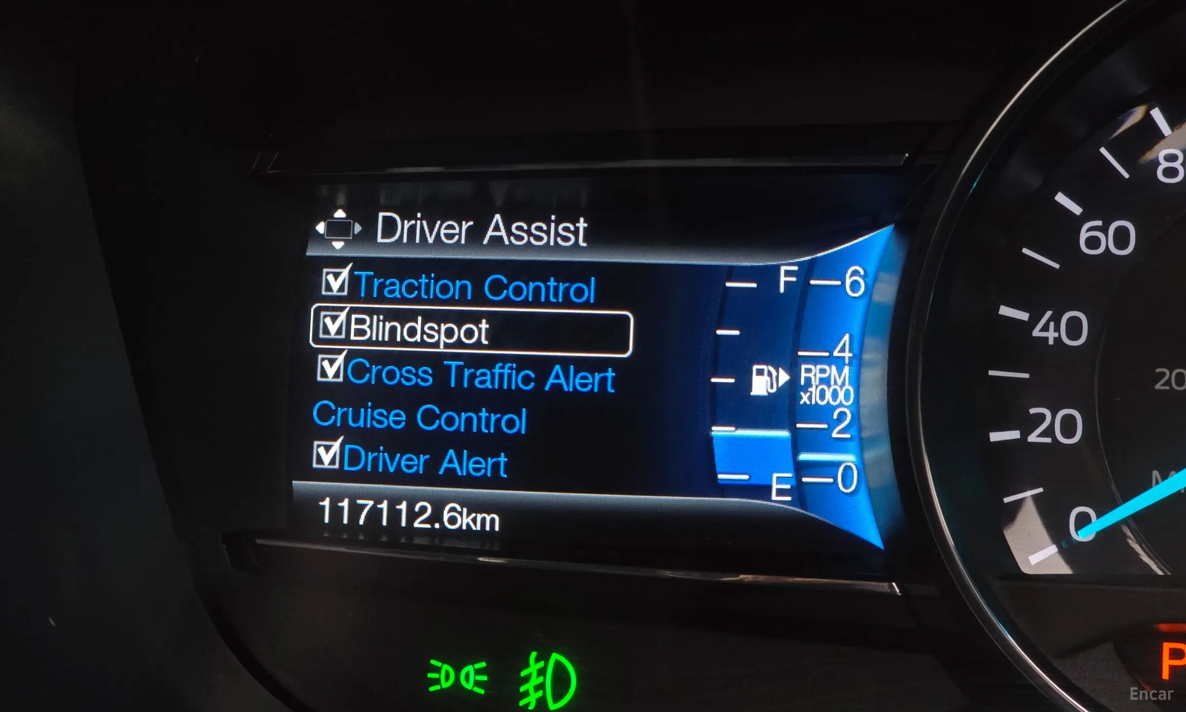 Ford Explorer превью 17