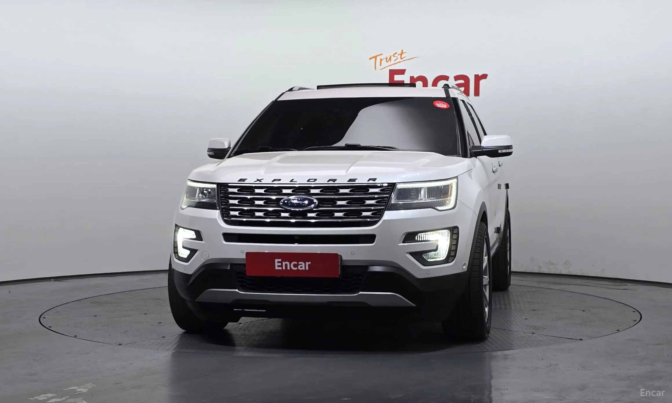 Ford Explorer превью 3