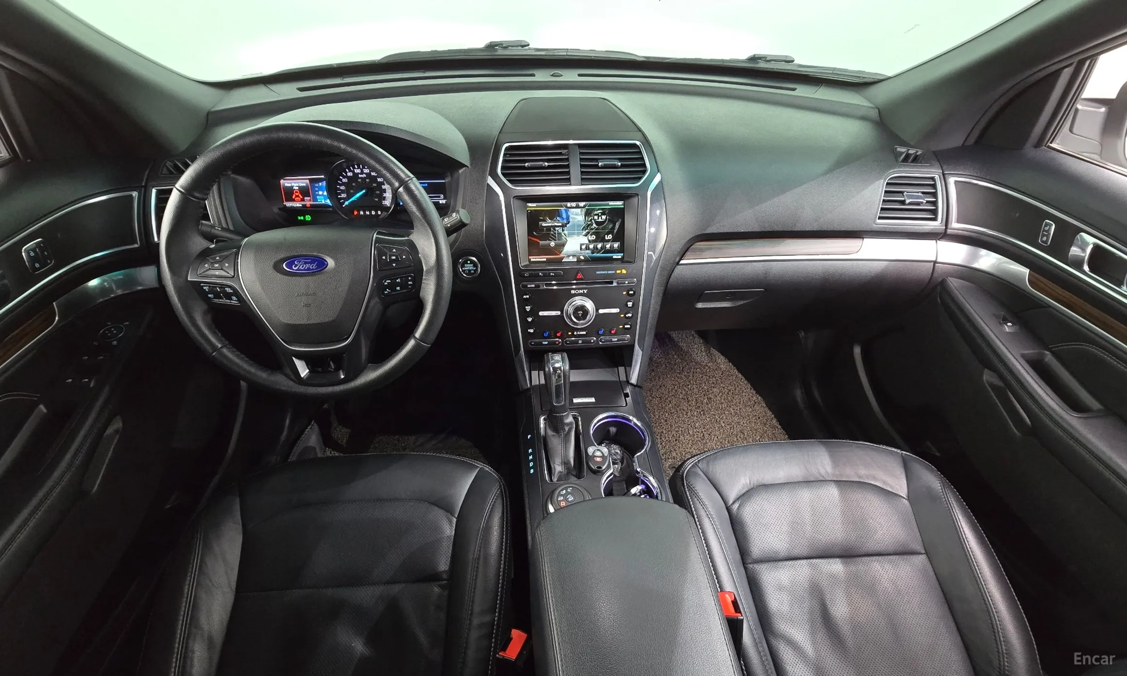 Ford Explorer превью 7