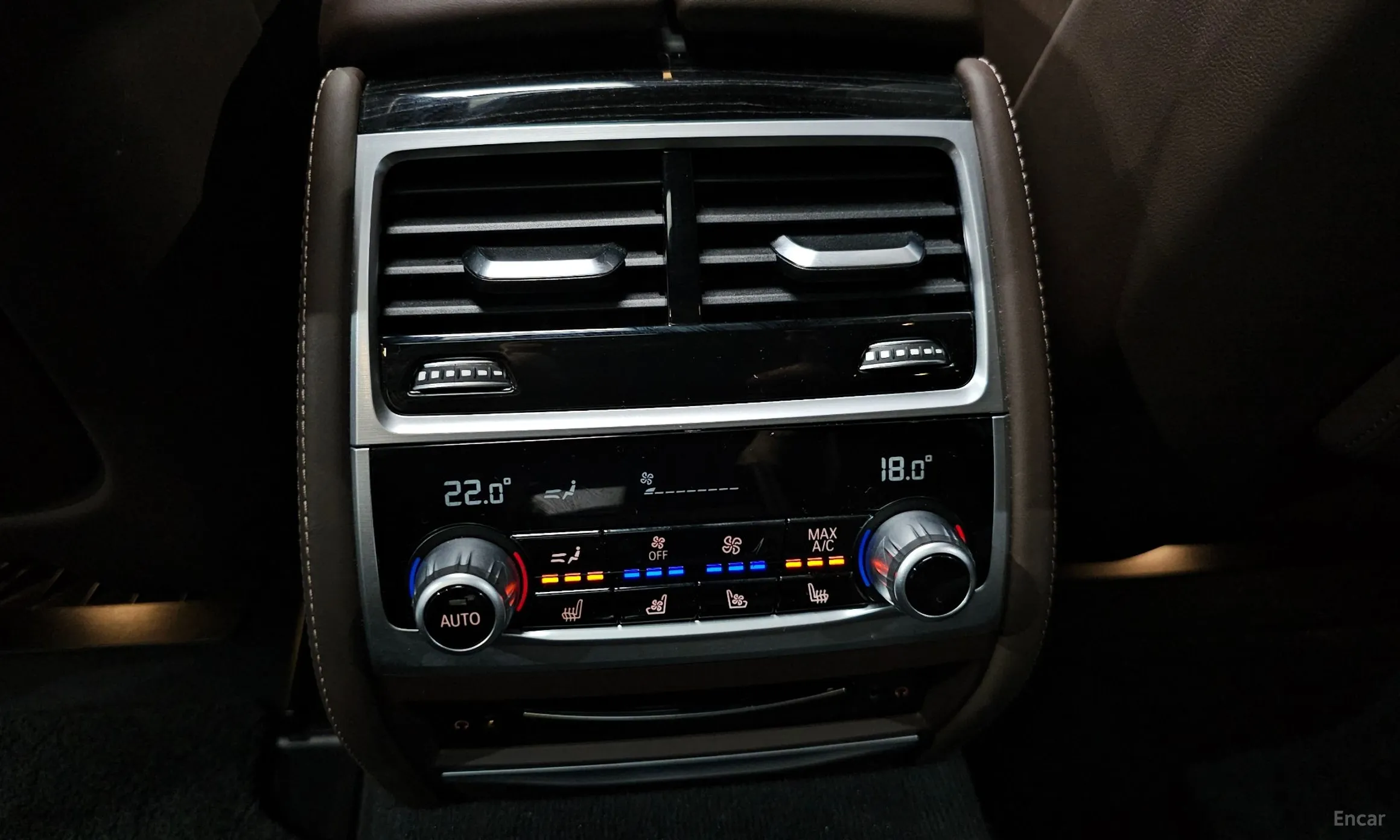 BMW 7 Series (G11) превью 17