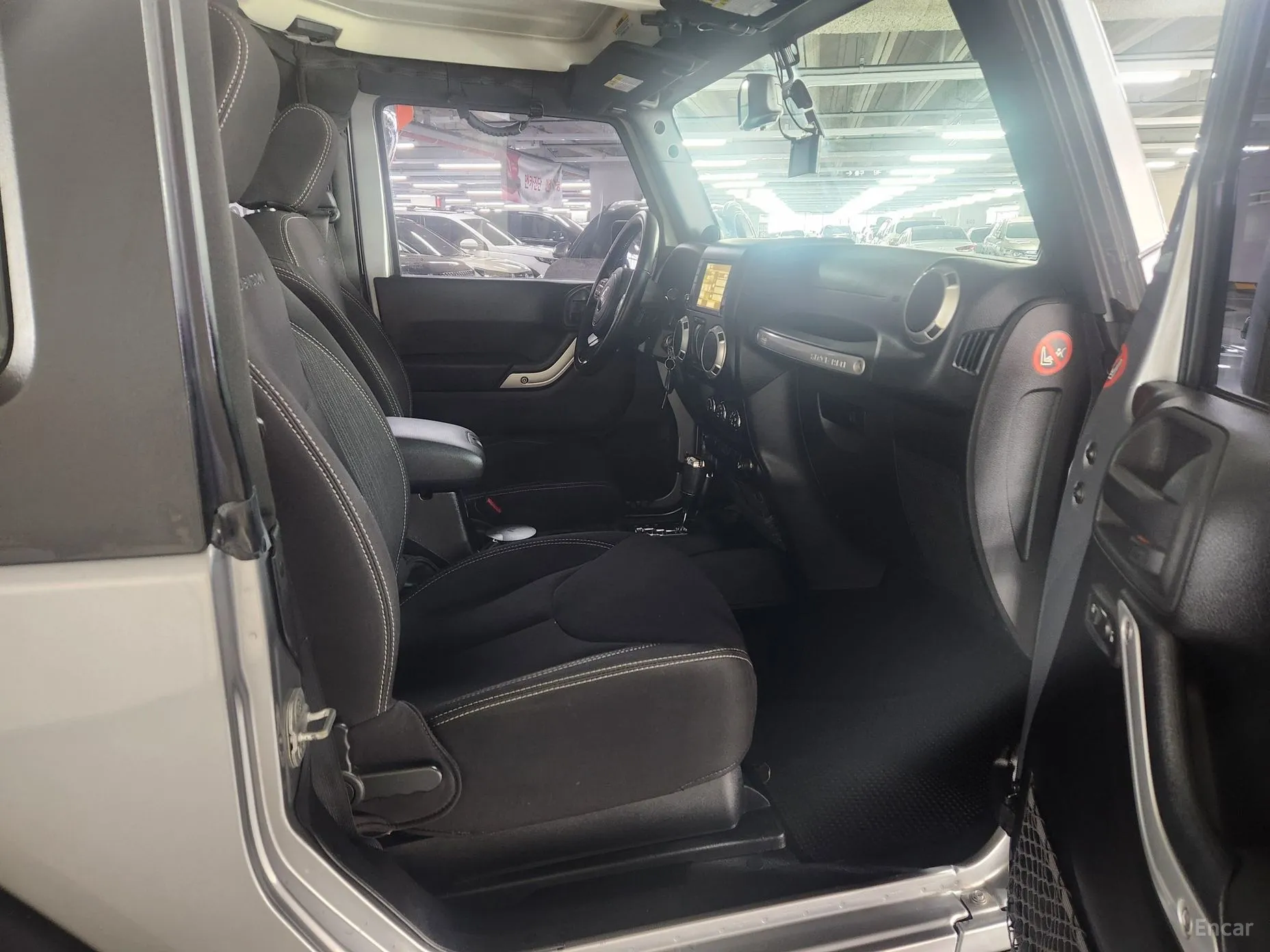 Jeep Wrangler (JK) превью 13