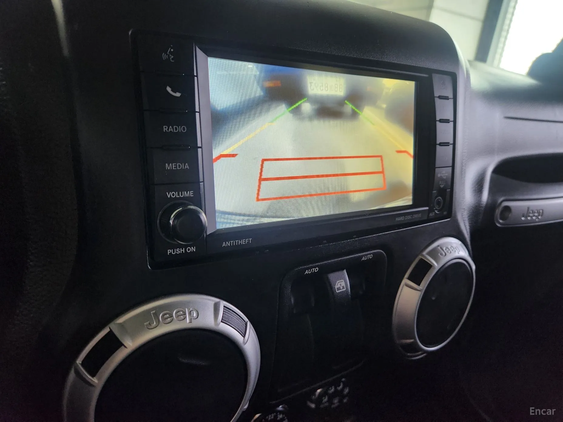 Jeep Wrangler (JK) превью 14