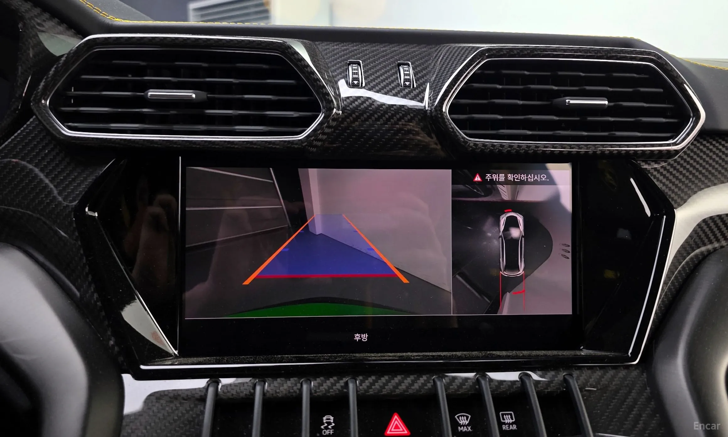 Lamborghini Urus превью 13