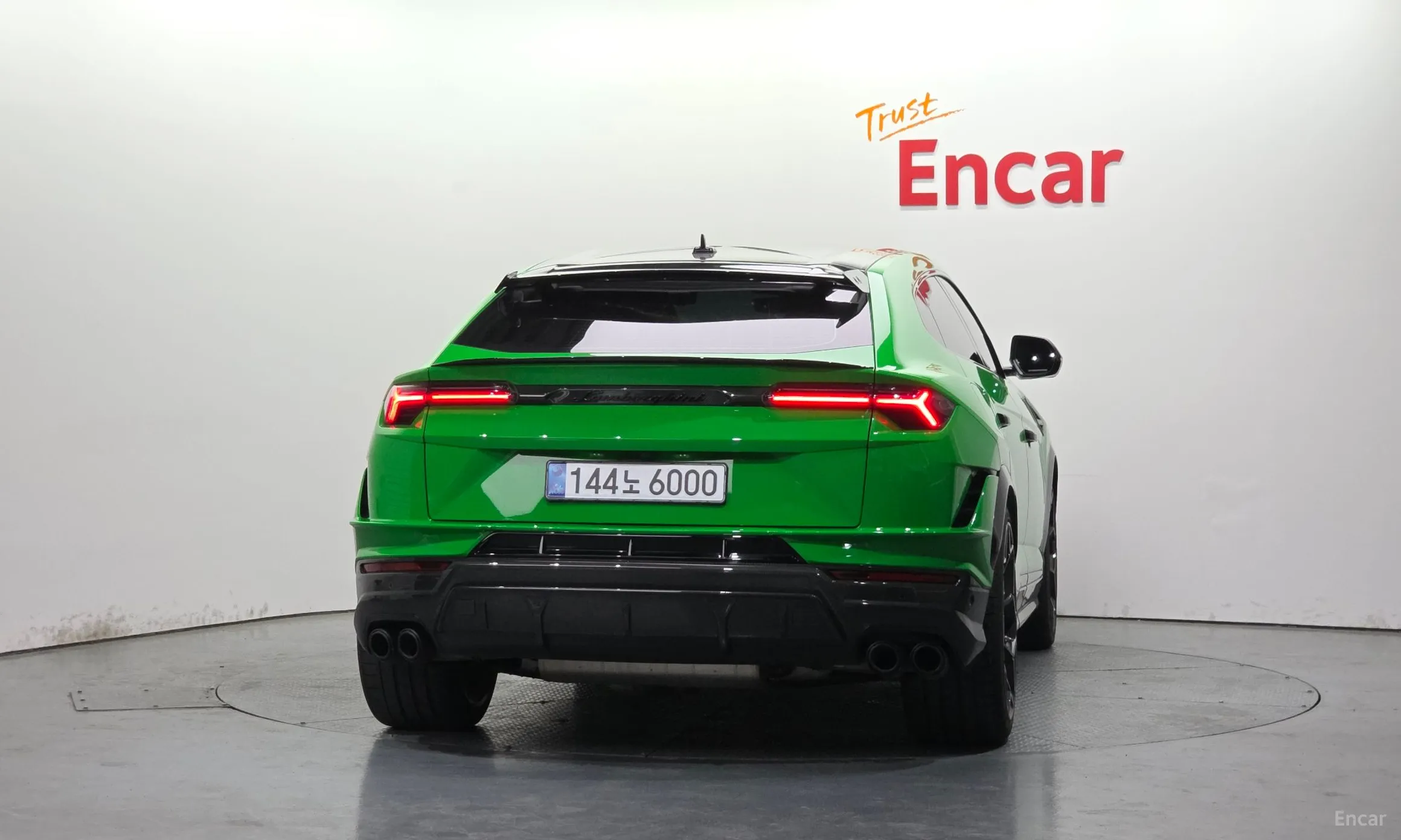 Lamborghini Urus превью 3