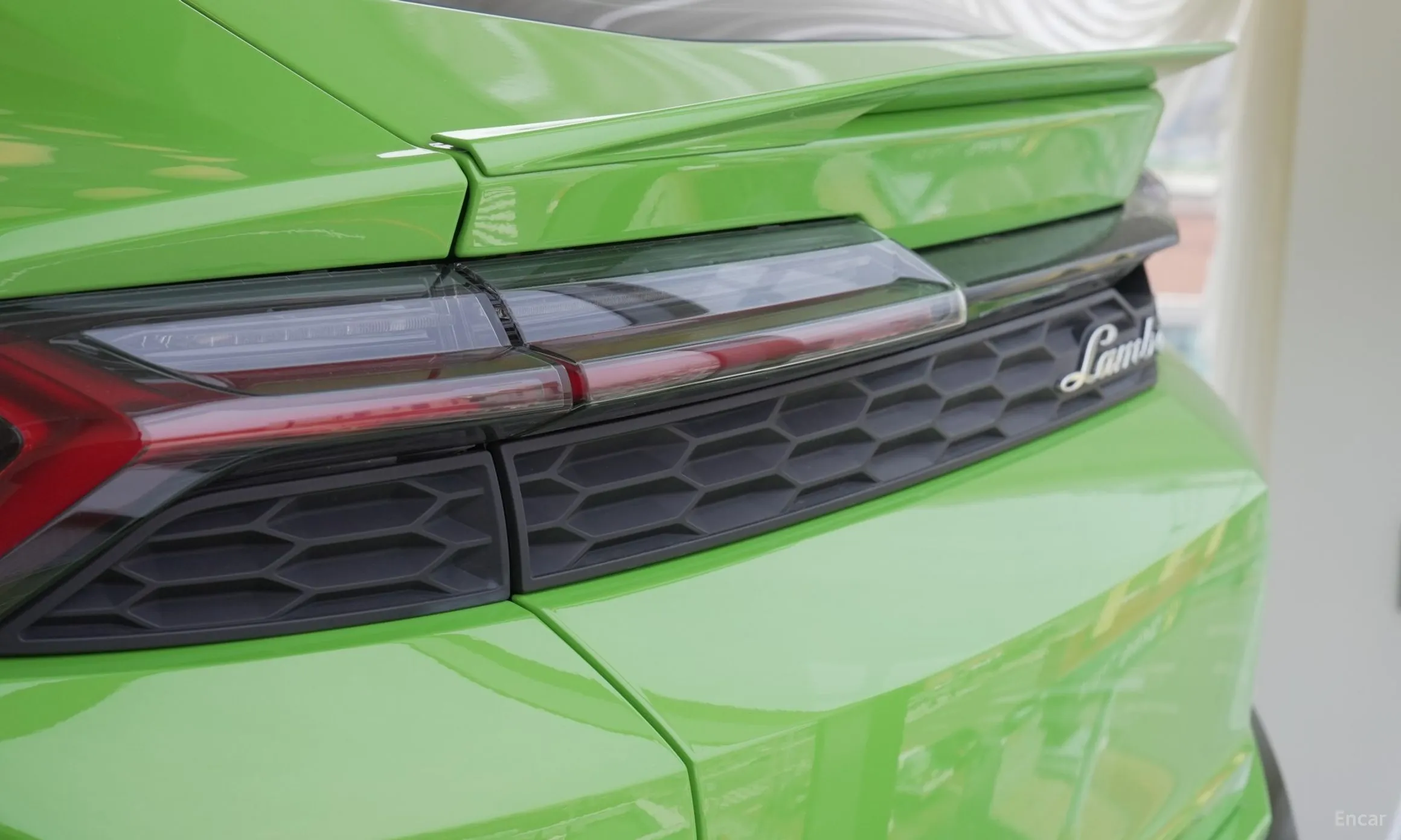 Lamborghini Urus превью 17