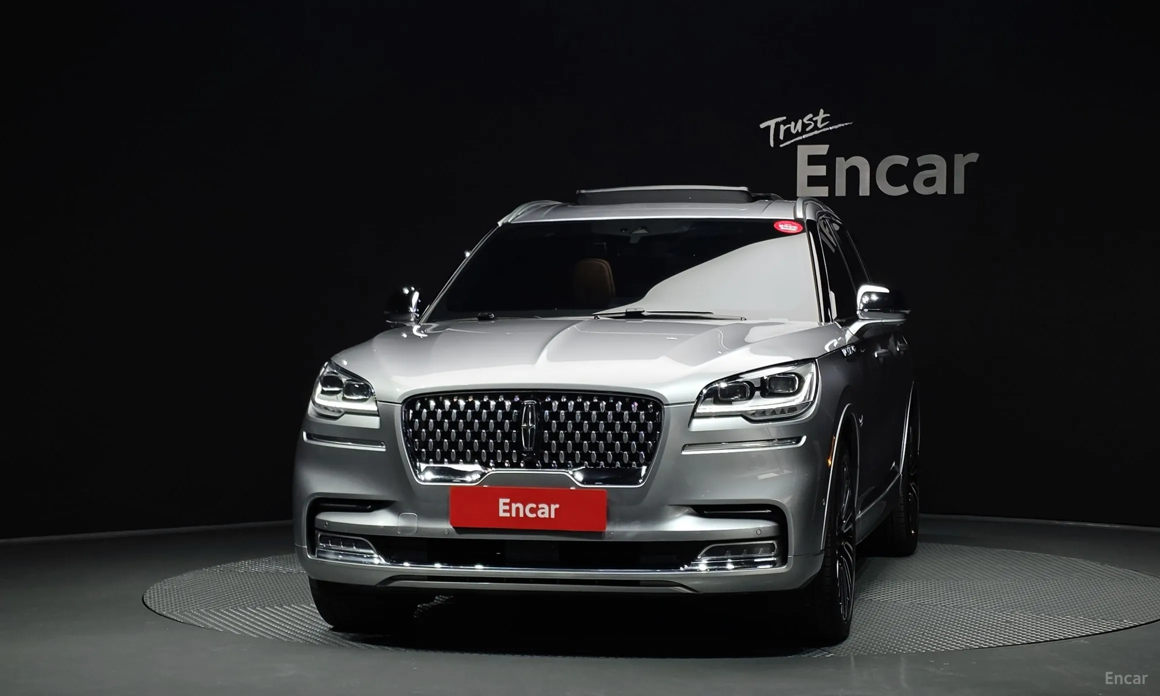 Lincoln Aviator 2nd Generation превью 3