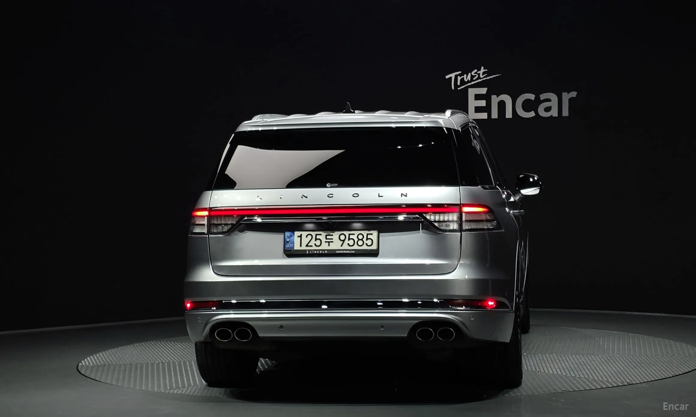 Lincoln Aviator 2nd Generation превью 4
