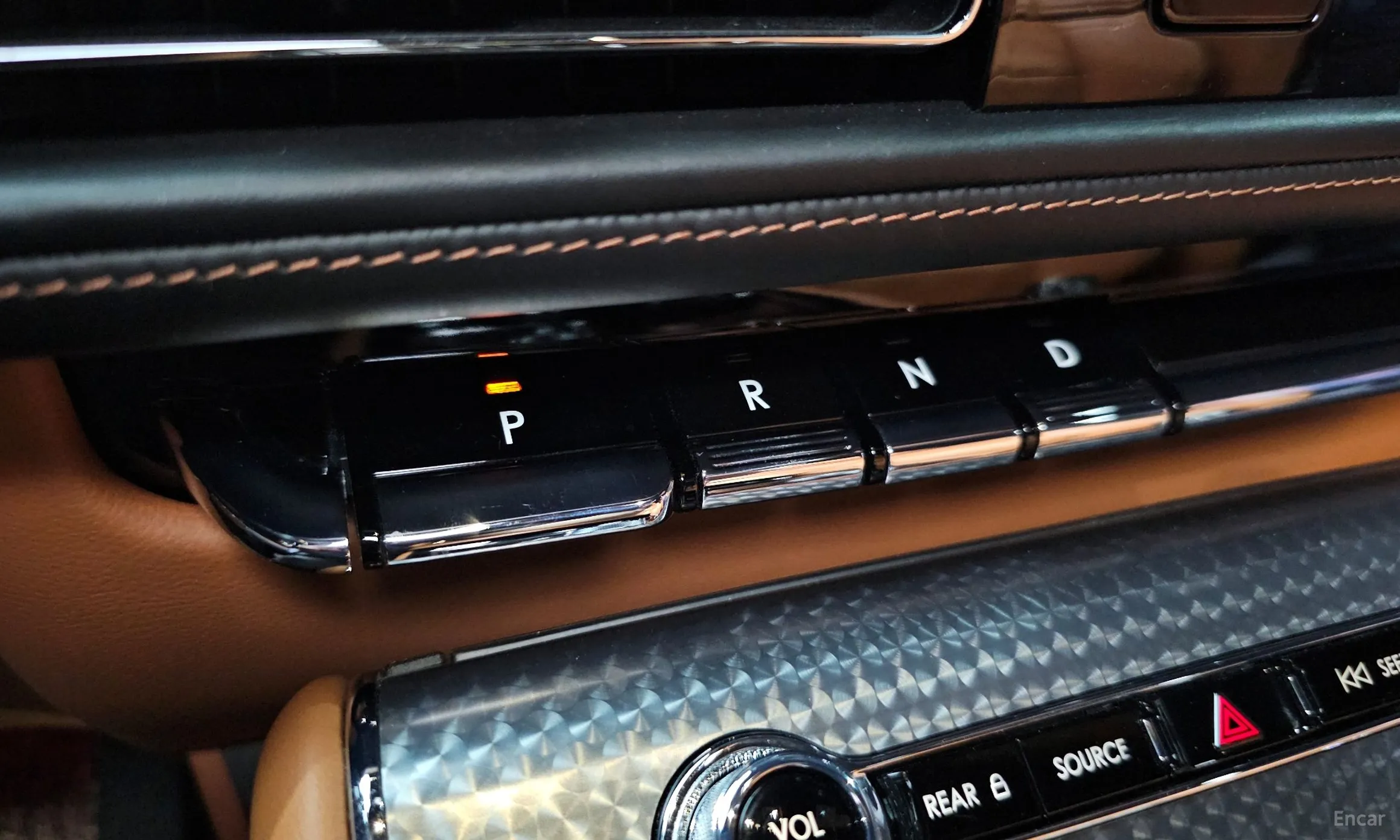 Lincoln Aviator 2nd Generation превью 9