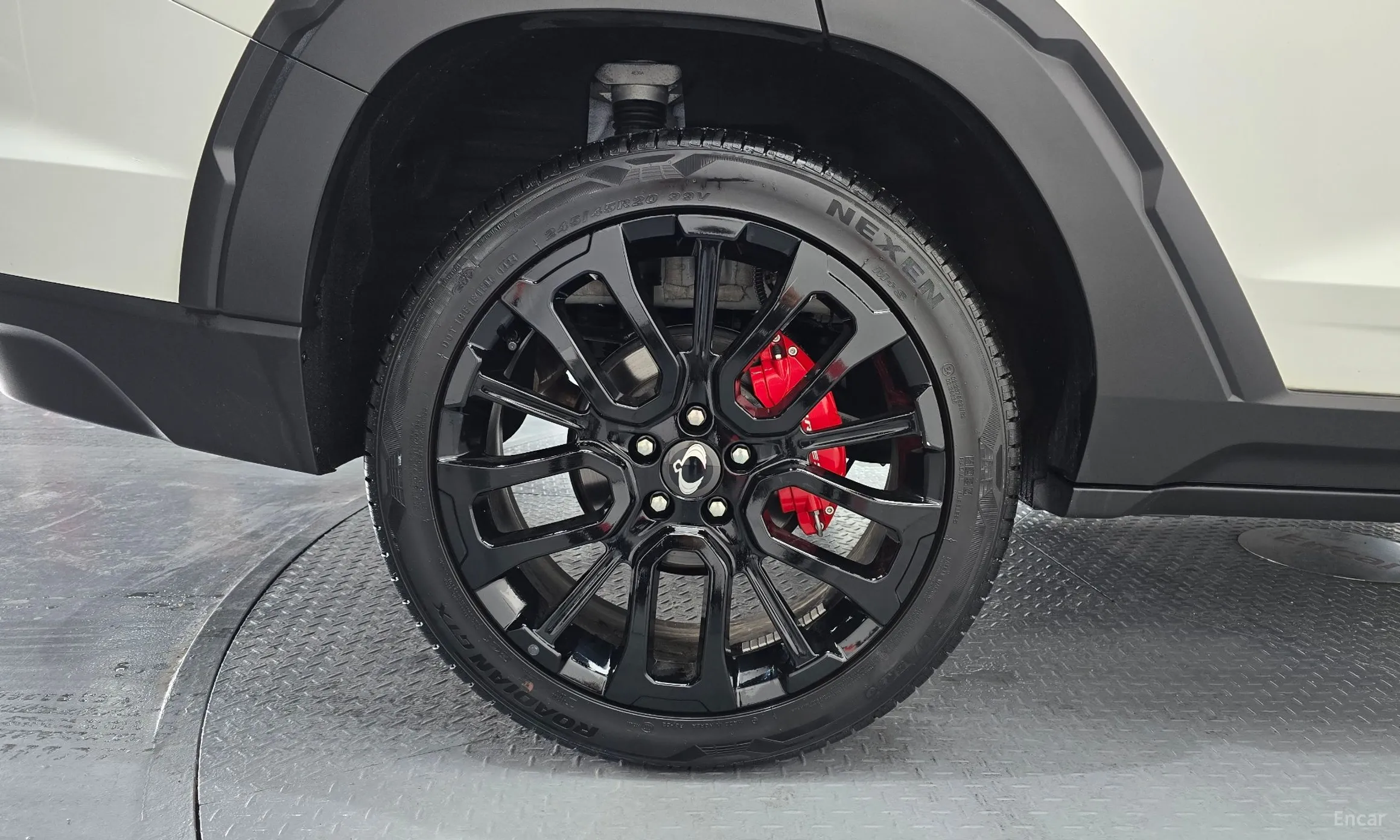 KG Mobility (SsangYong) The New Torres превью 5