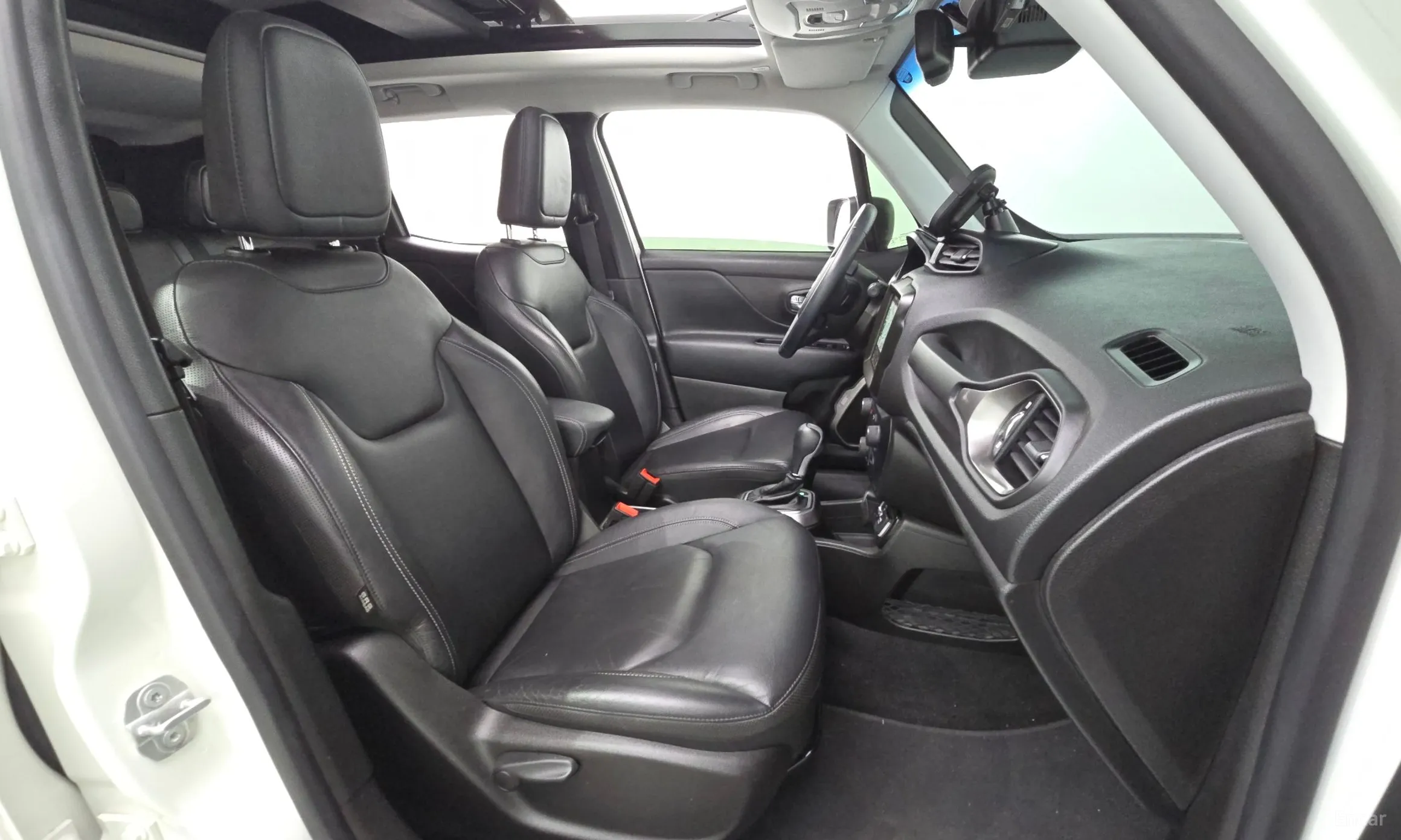 Jeep Renegade превью 11