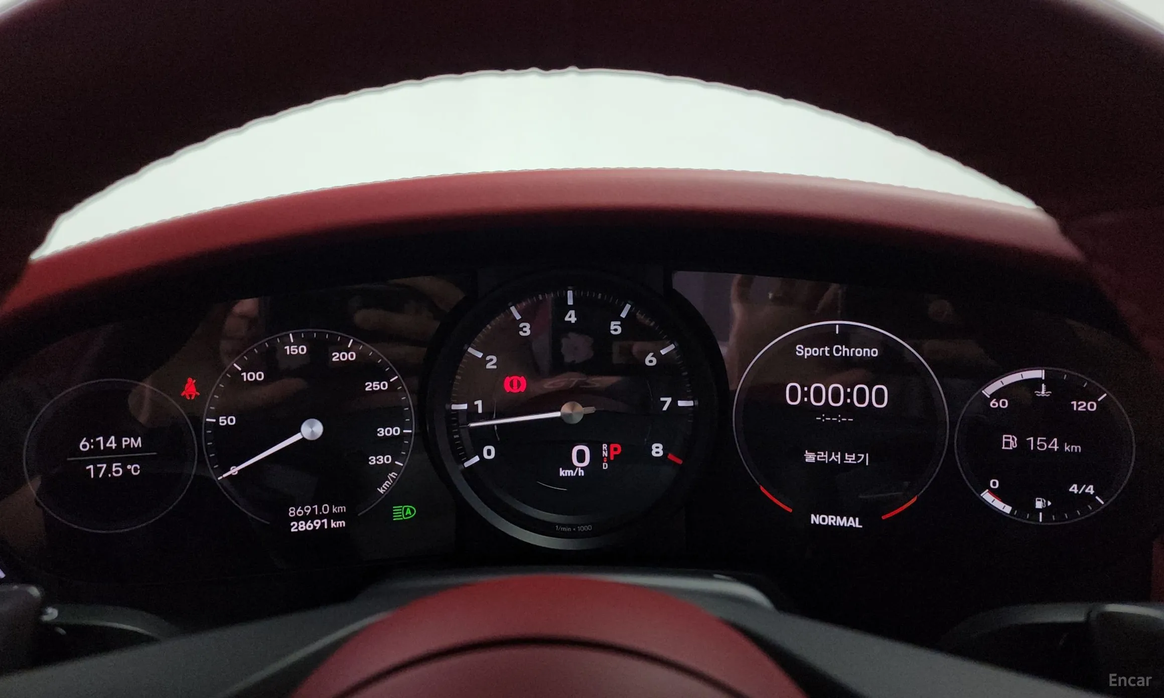 Porsche 911 (992) превью 8