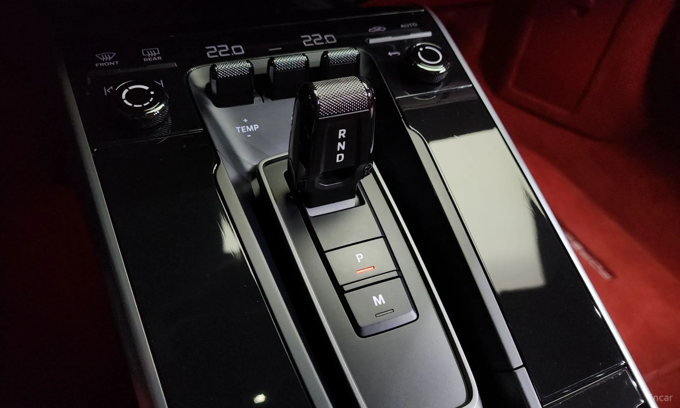 Porsche 911 (992) превью 9