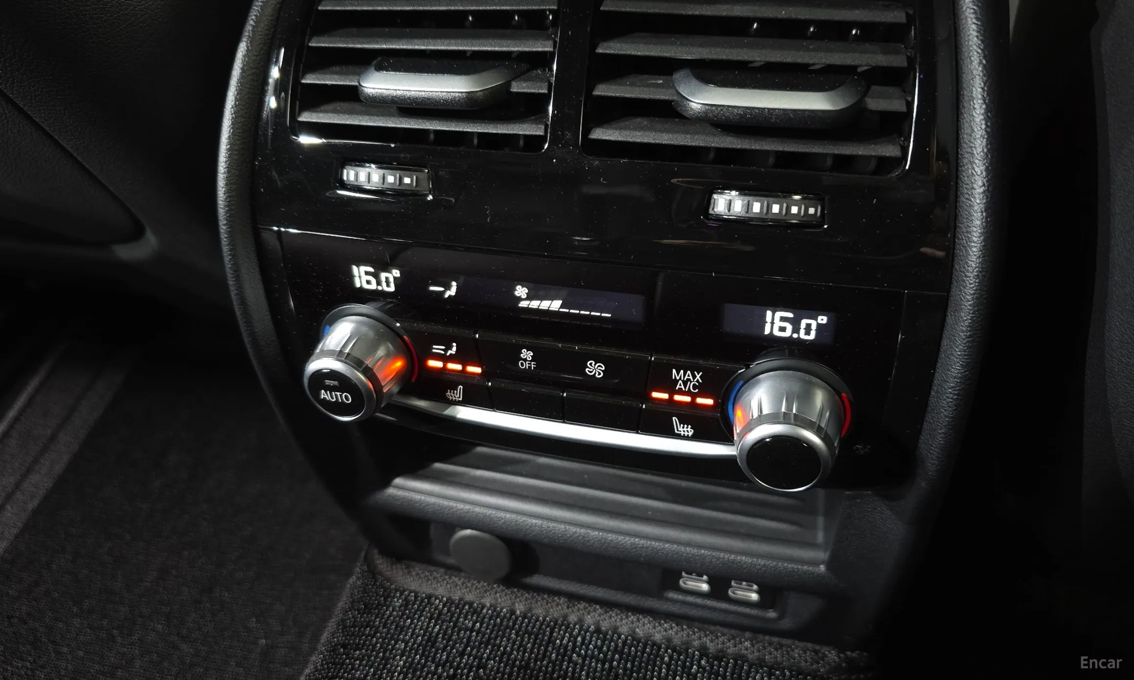 BMW 5 Series (G30) превью 20