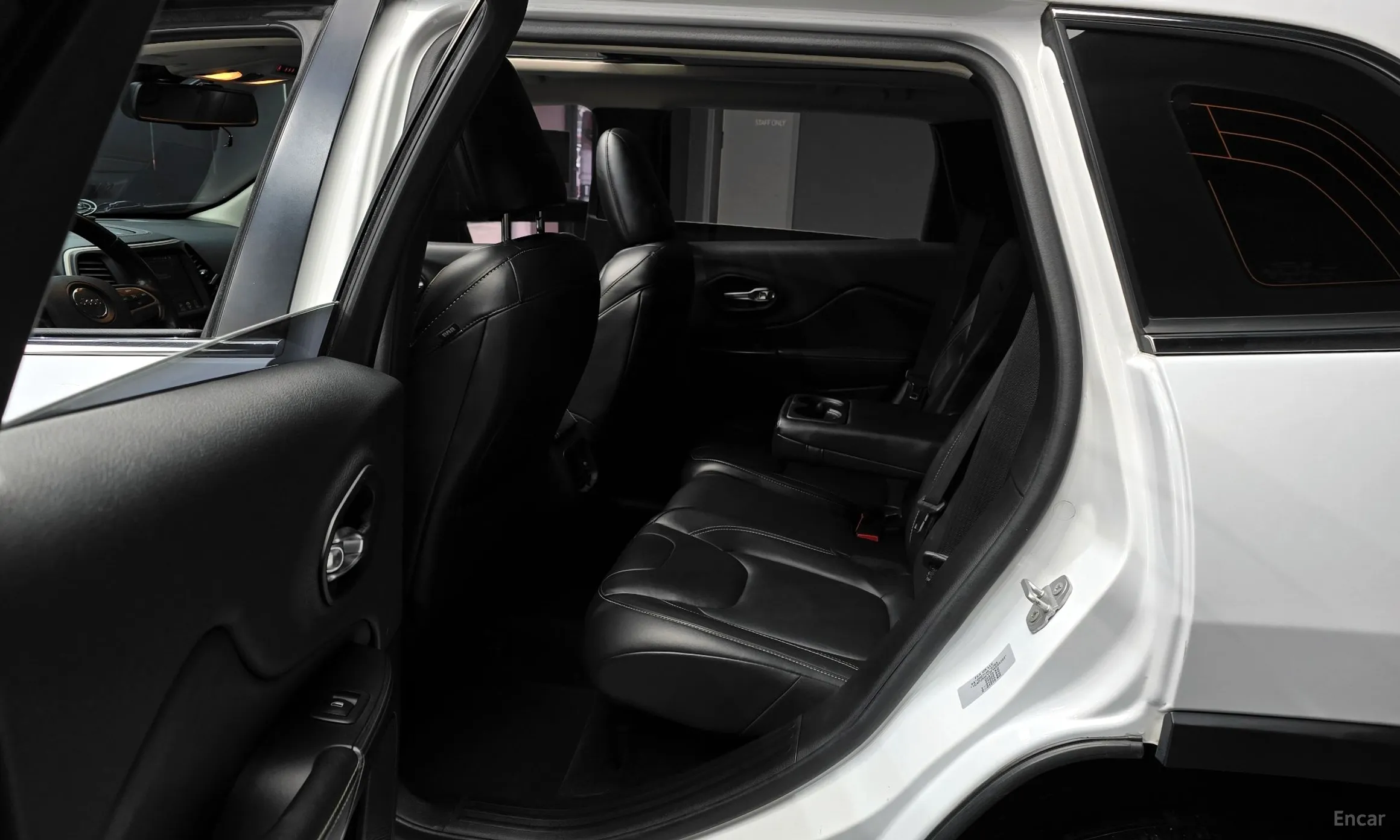Jeep Cherokee (KL) превью 12