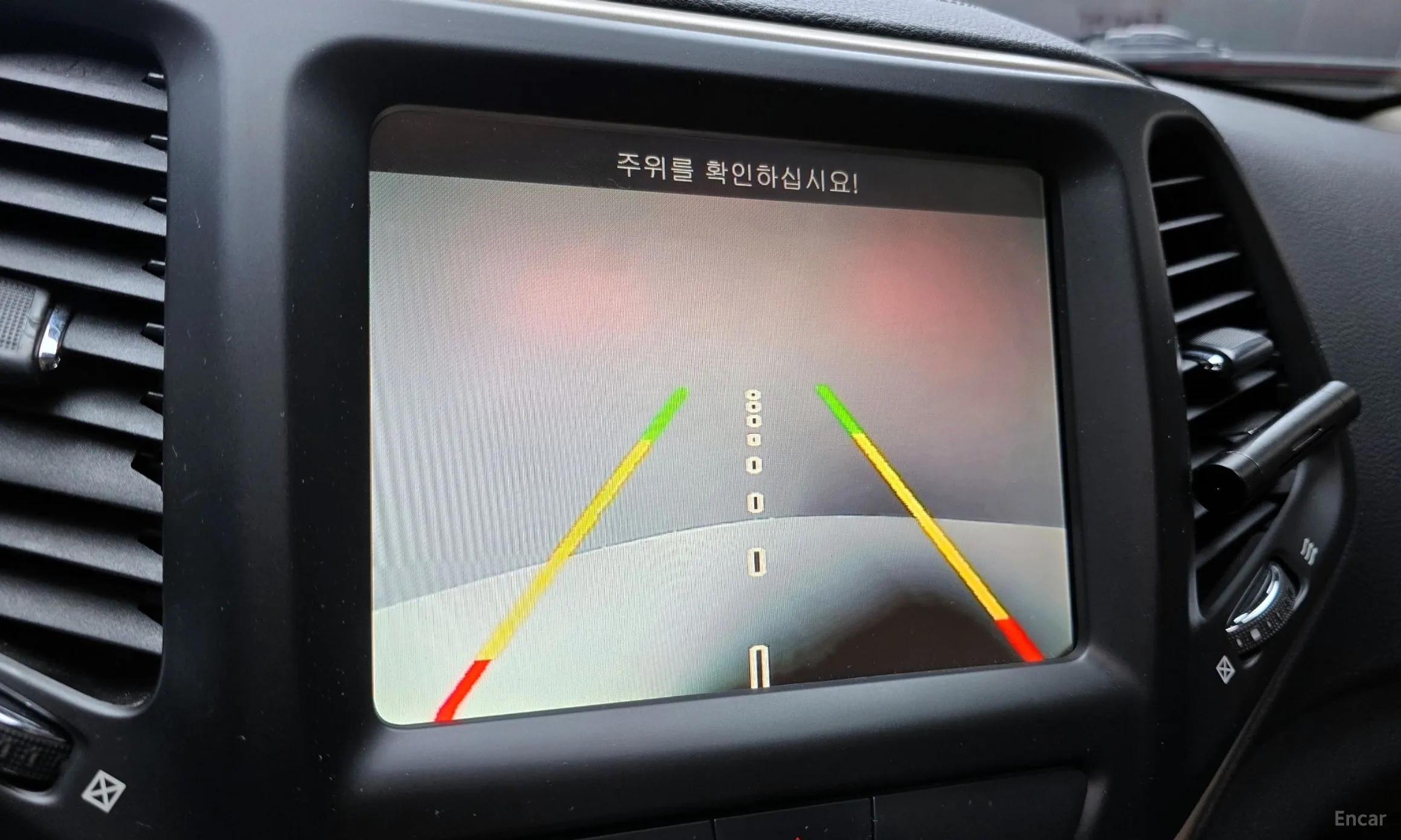 Jeep Cherokee (KL) превью 15