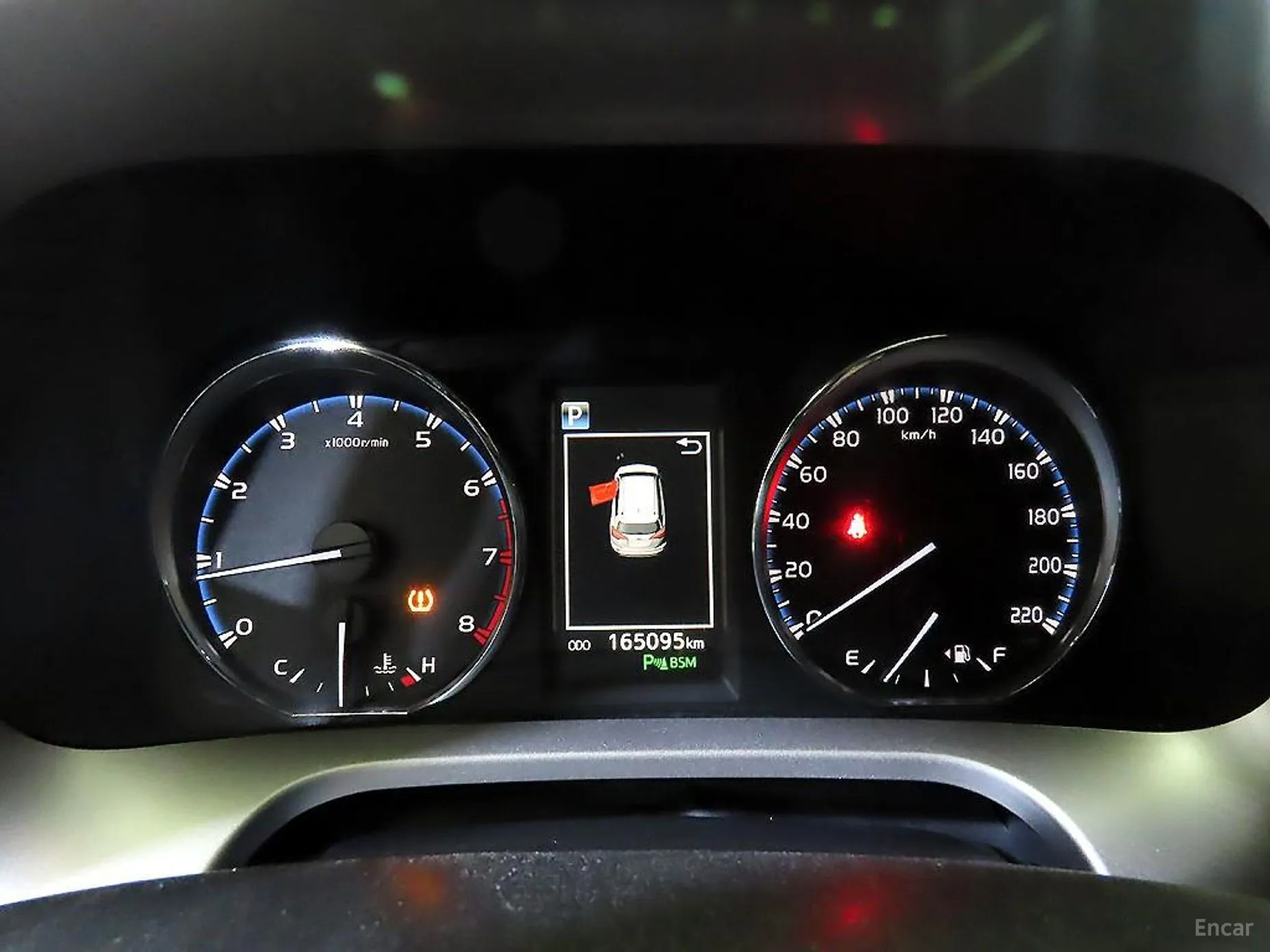 Toyota RAV4 превью 9