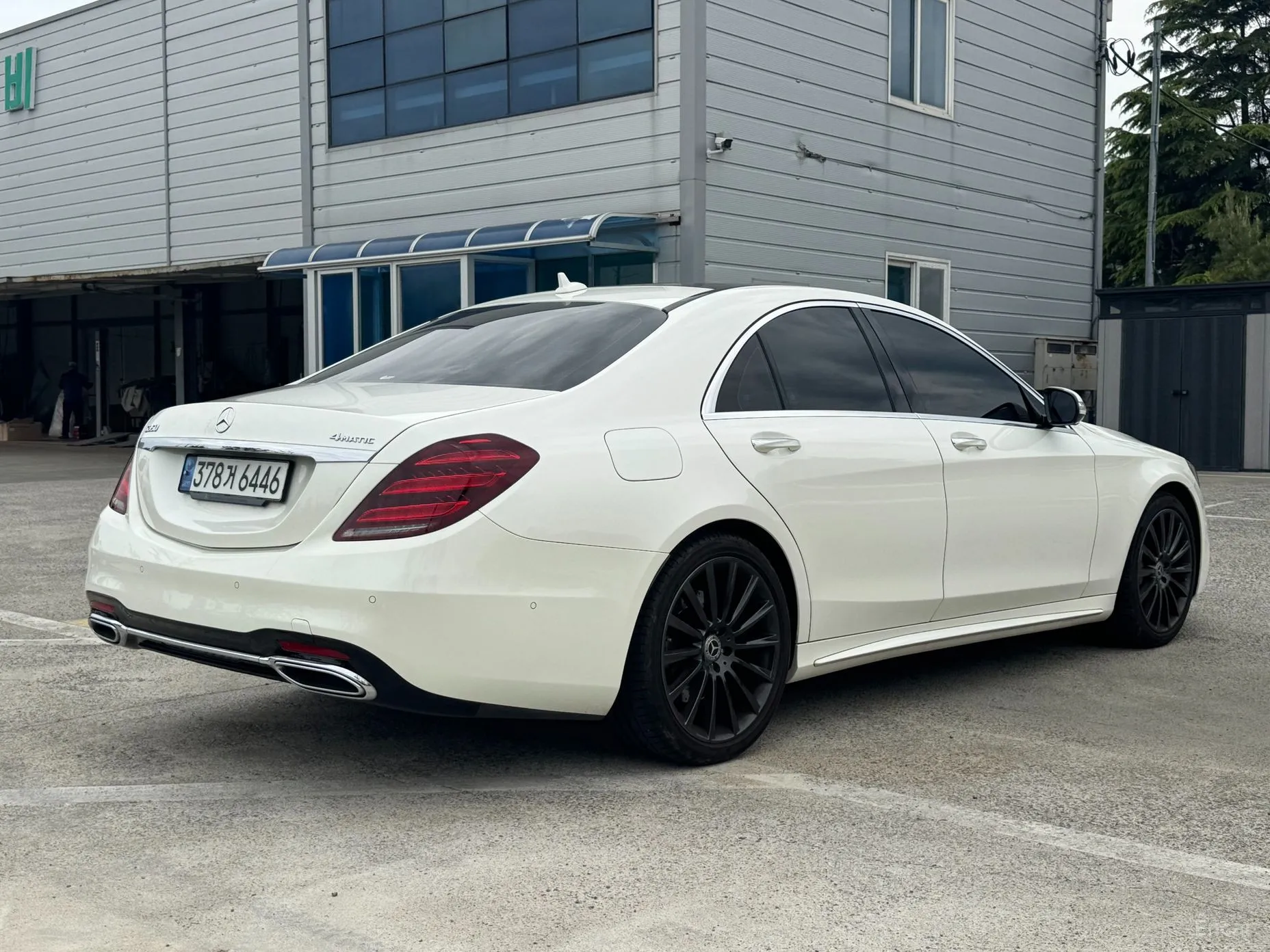 Mercedes Benz S-Class W222