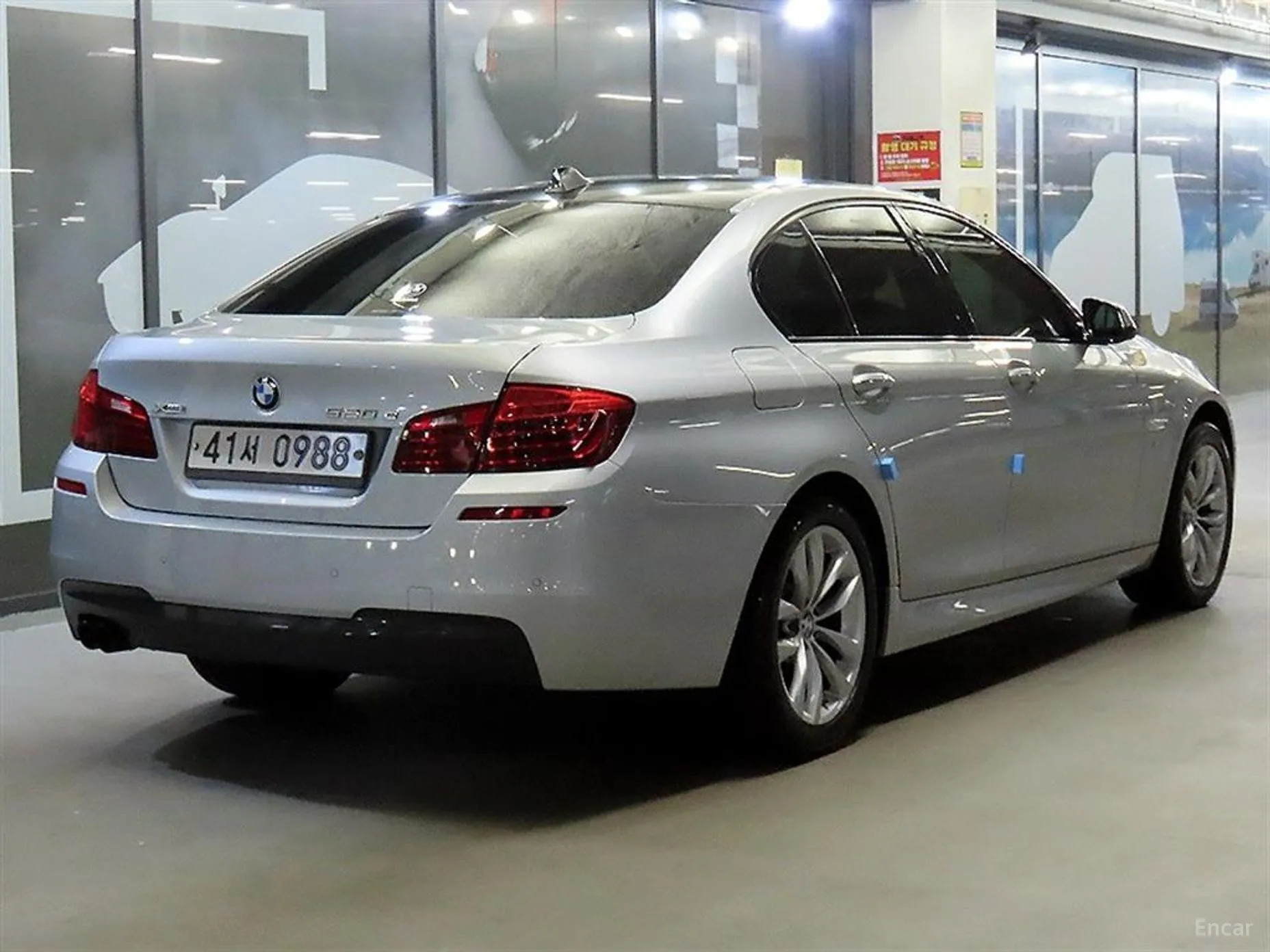 BMW 5 Series (F10) превью 4