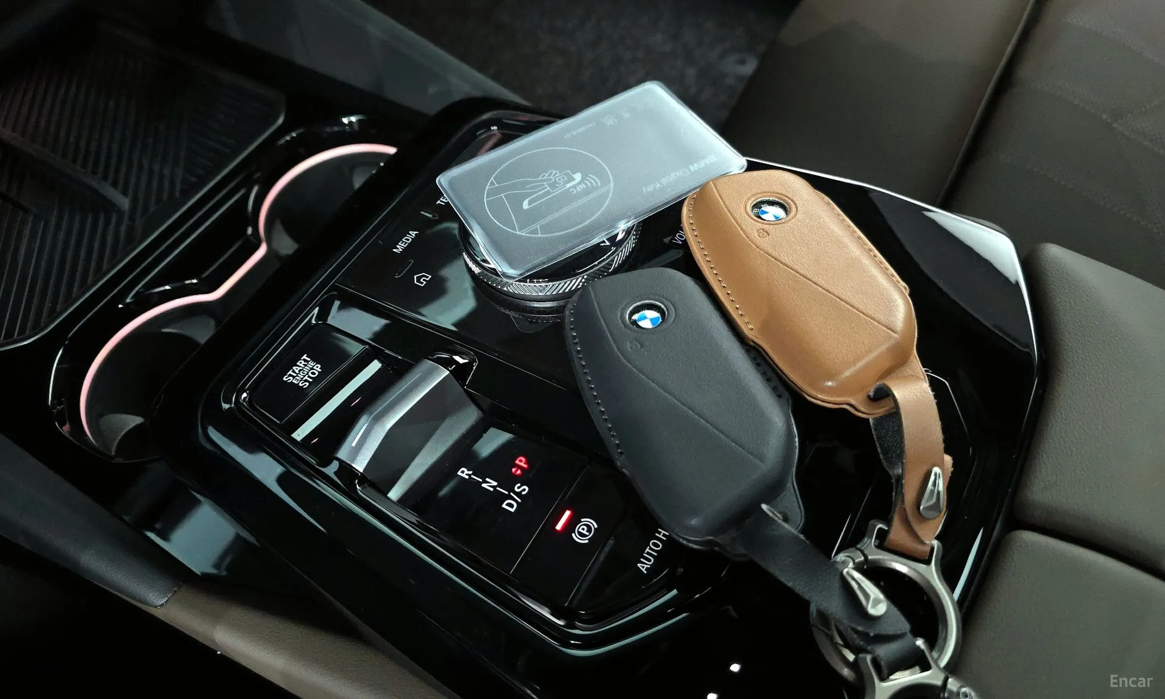 BMW 5 Series (G60) превью 9